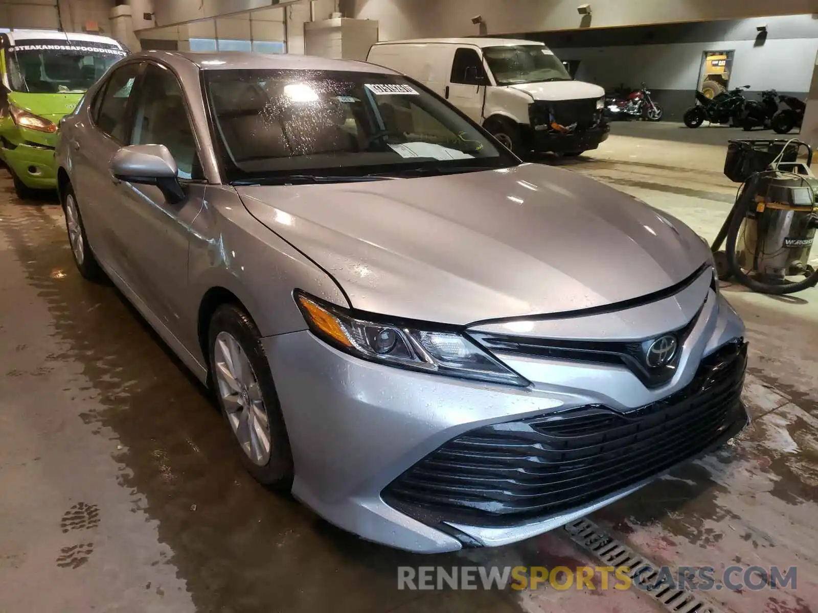 1 Photograph of a damaged car 4T1B11HK6KU240470 TOYOTA CAMRY 2019