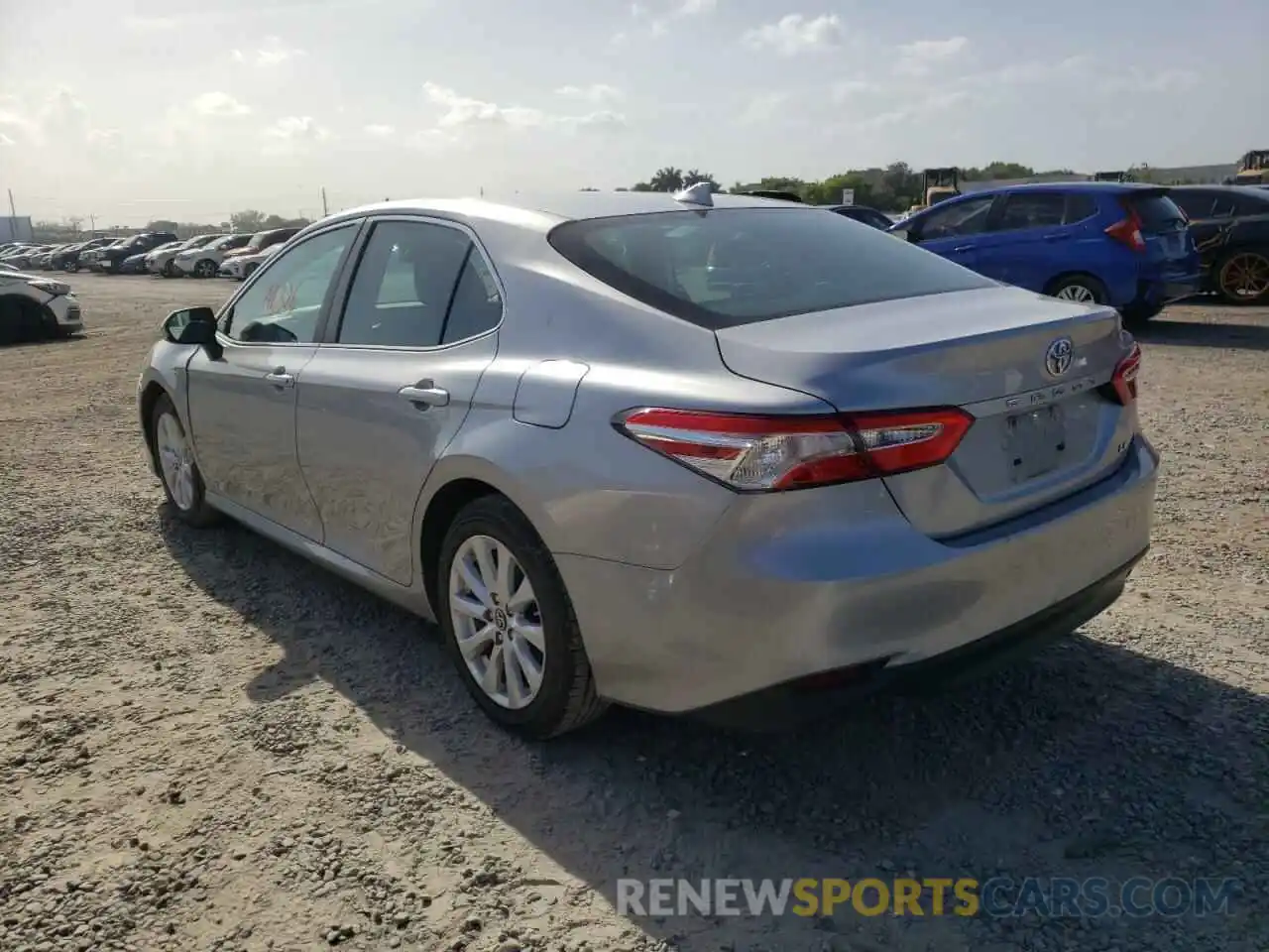 3 Photograph of a damaged car 4T1B11HK6KU240548 TOYOTA CAMRY 2019