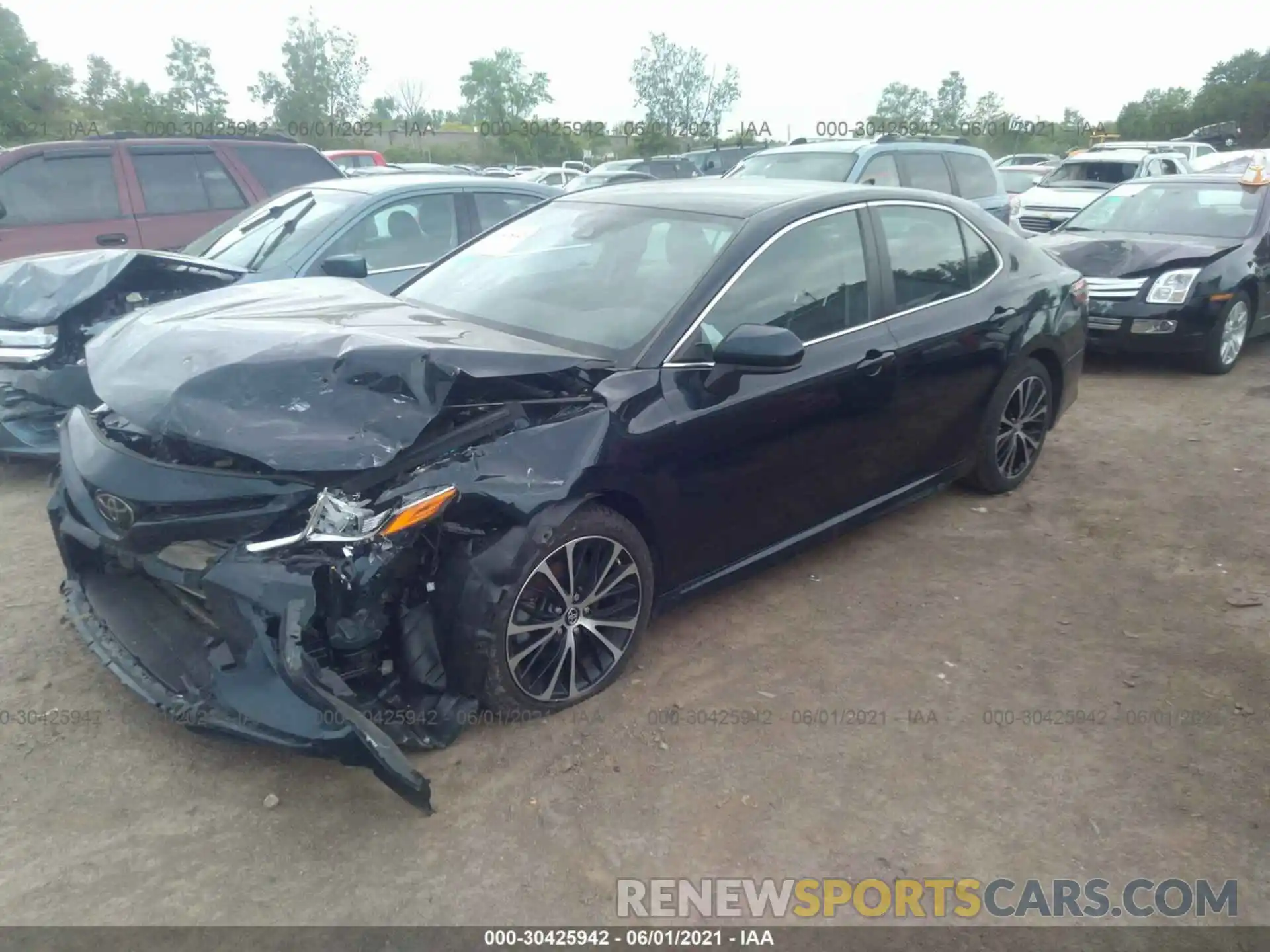 2 Photograph of a damaged car 4T1B11HK6KU241103 TOYOTA CAMRY 2019