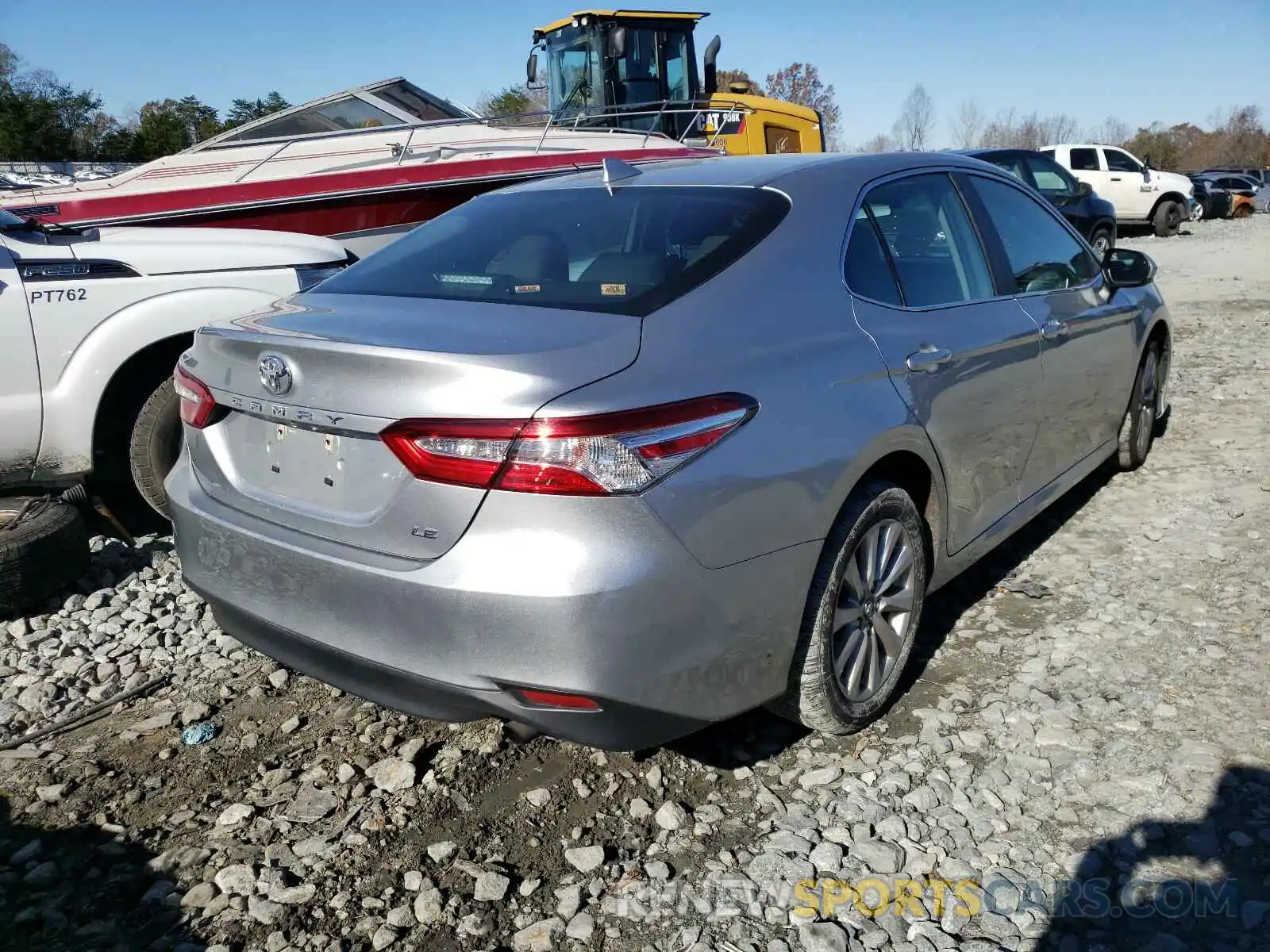 4 Фотография поврежденного автомобиля 4T1B11HK6KU241232 TOYOTA CAMRY 2019