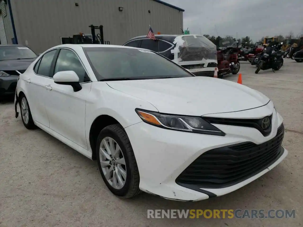 1 Photograph of a damaged car 4T1B11HK6KU241957 TOYOTA CAMRY 2019