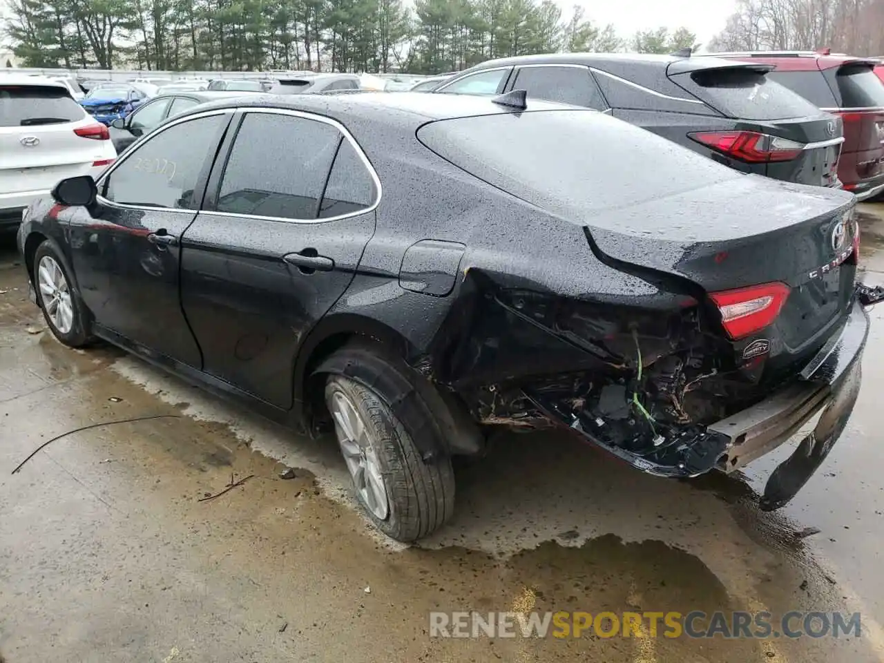 3 Photograph of a damaged car 4T1B11HK6KU245524 TOYOTA CAMRY 2019