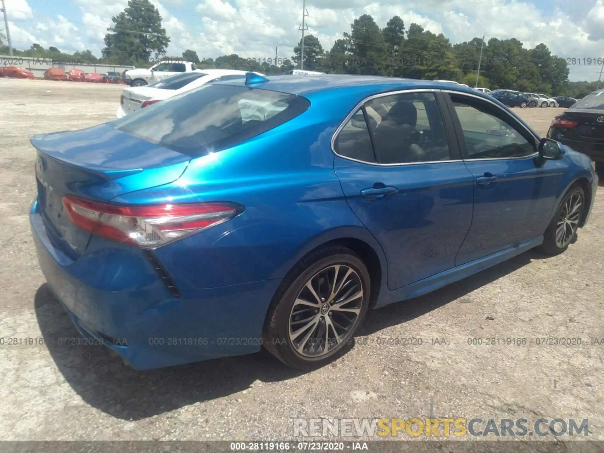 4 Photograph of a damaged car 4T1B11HK6KU245619 TOYOTA CAMRY 2019