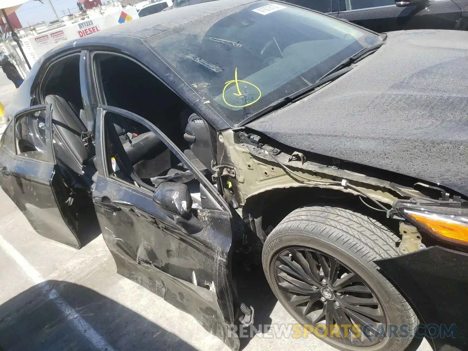 9 Photograph of a damaged car 4T1B11HK6KU245765 TOYOTA CAMRY 2019