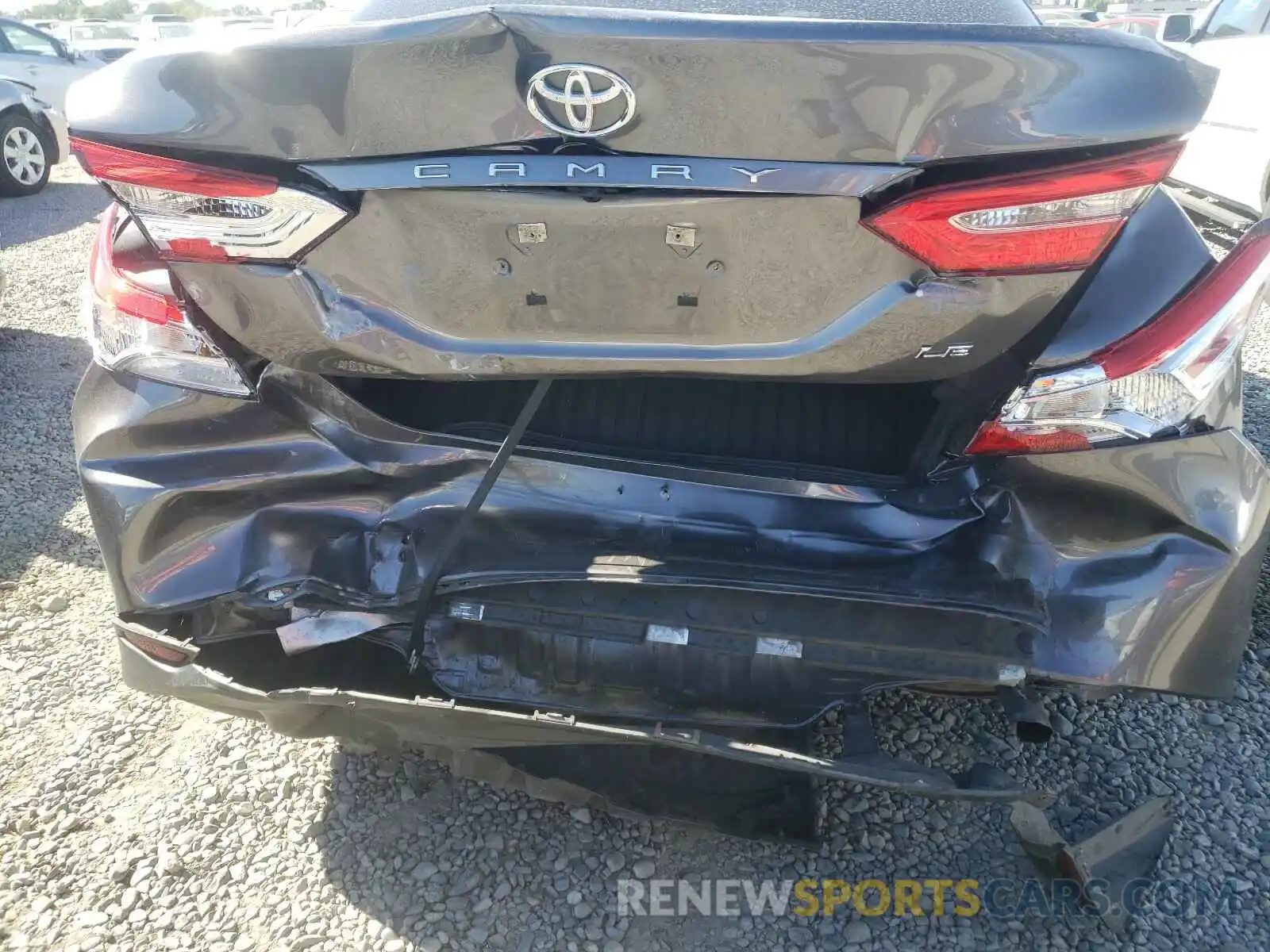 9 Photograph of a damaged car 4T1B11HK6KU246155 TOYOTA CAMRY 2019