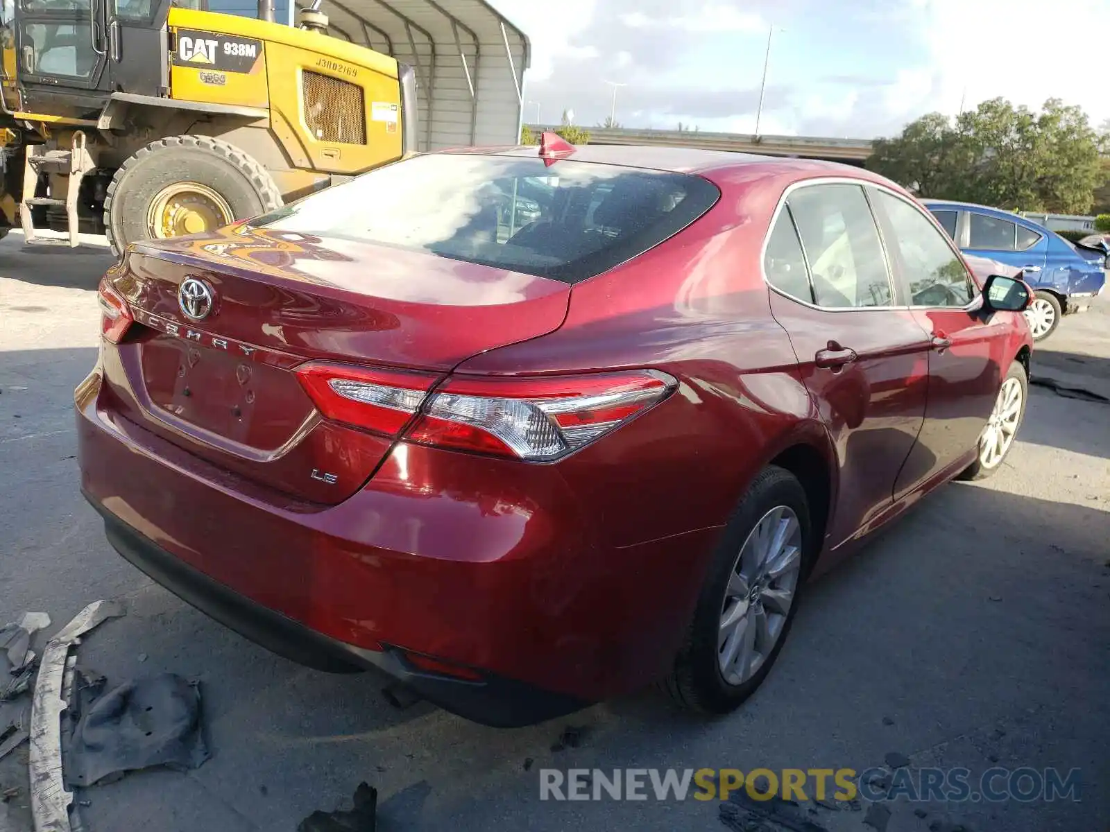 4 Photograph of a damaged car 4T1B11HK6KU246284 TOYOTA CAMRY 2019