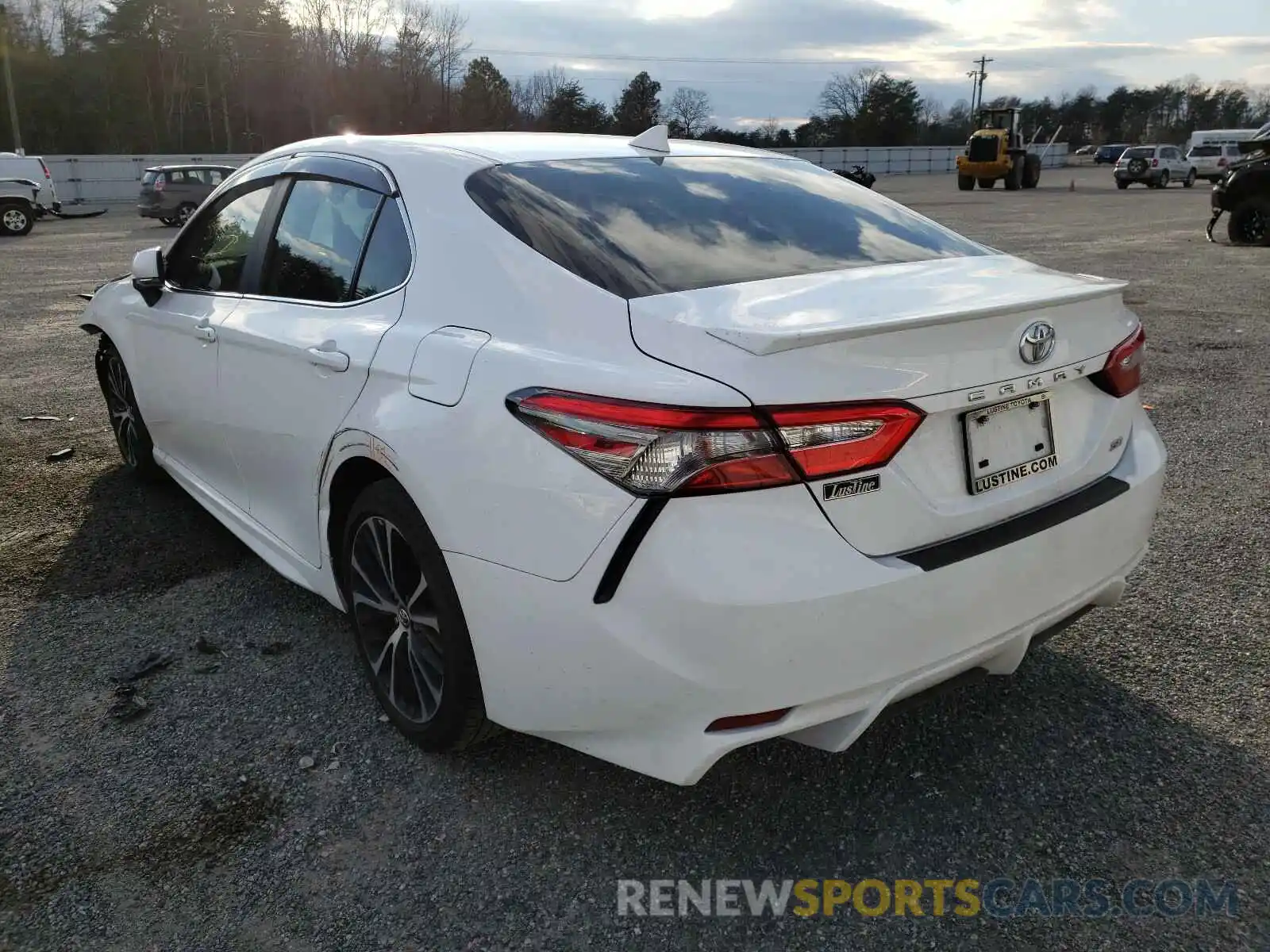 3 Photograph of a damaged car 4T1B11HK6KU246429 TOYOTA CAMRY 2019