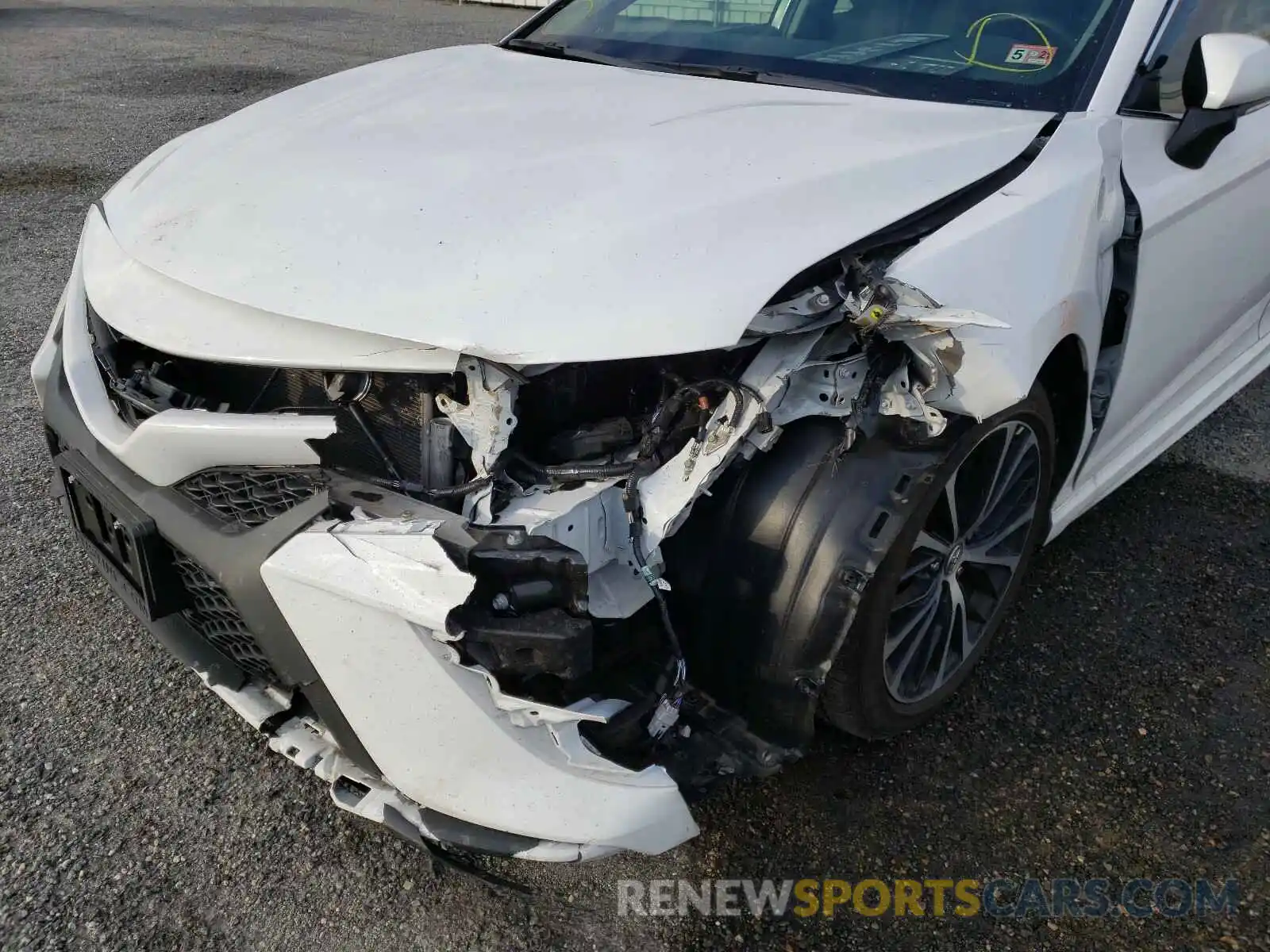 9 Photograph of a damaged car 4T1B11HK6KU246429 TOYOTA CAMRY 2019