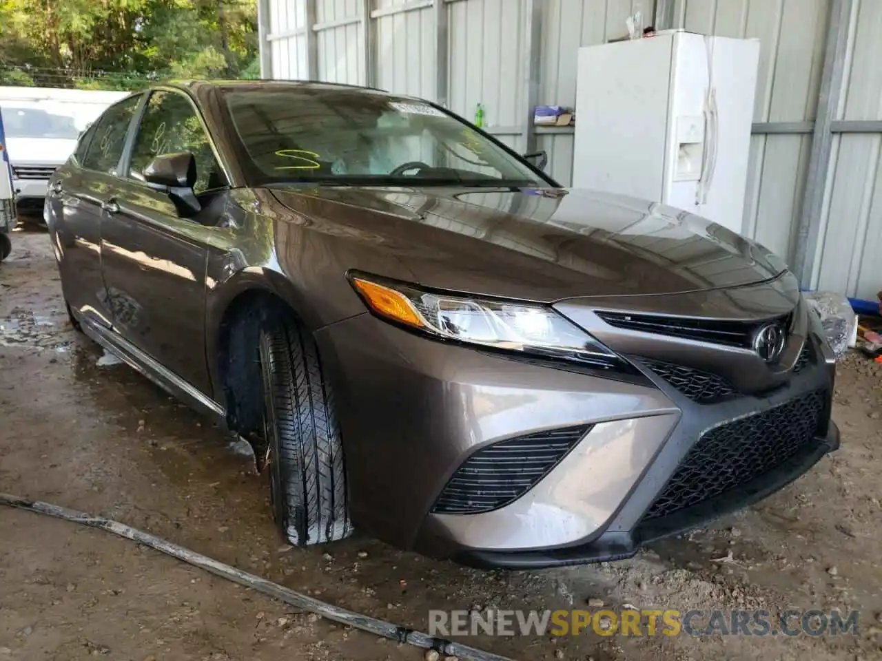 1 Photograph of a damaged car 4T1B11HK6KU248522 TOYOTA CAMRY 2019