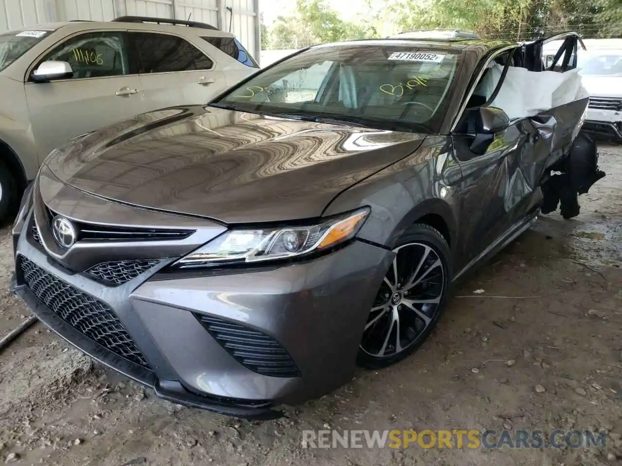 2 Photograph of a damaged car 4T1B11HK6KU248522 TOYOTA CAMRY 2019