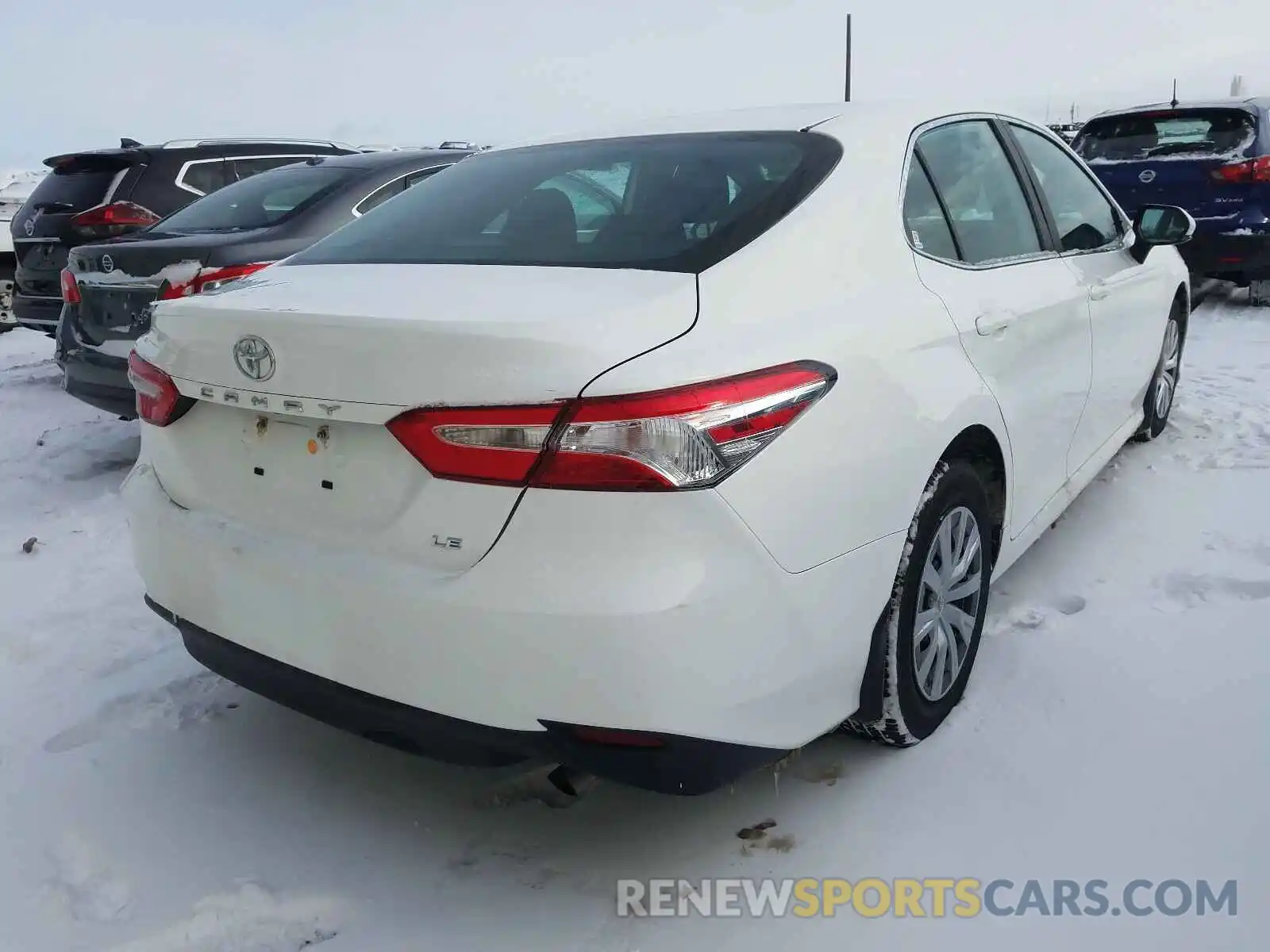 4 Фотография поврежденного автомобиля 4T1B11HK6KU249749 TOYOTA CAMRY 2019