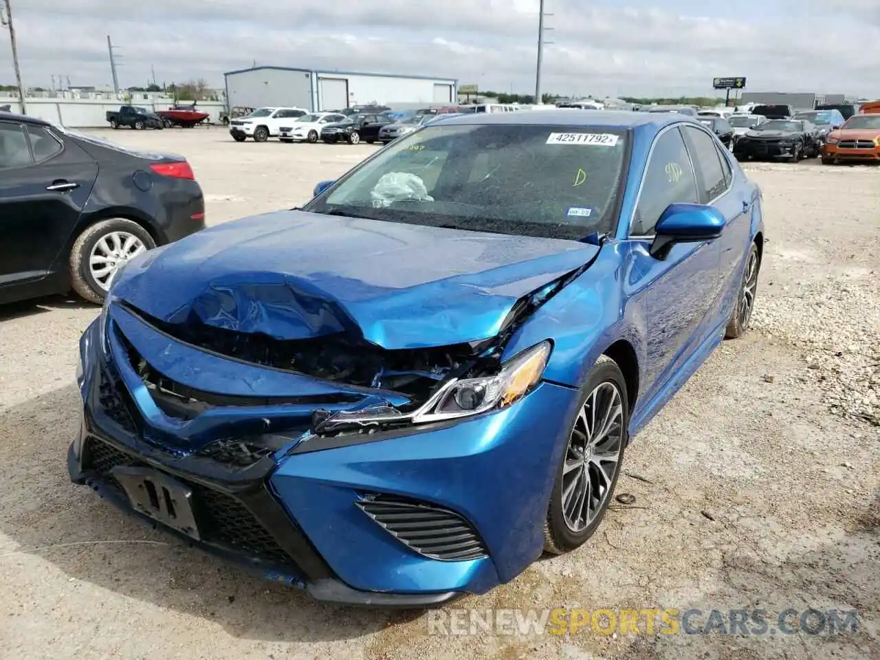 2 Photograph of a damaged car 4T1B11HK6KU250867 TOYOTA CAMRY 2019