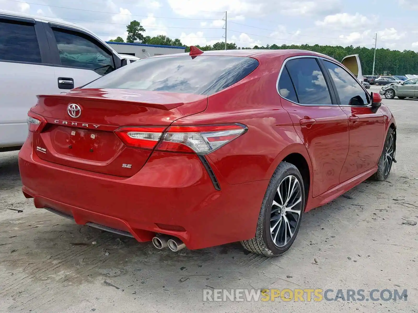 4 Photograph of a damaged car 4T1B11HK6KU251131 TOYOTA CAMRY 2019