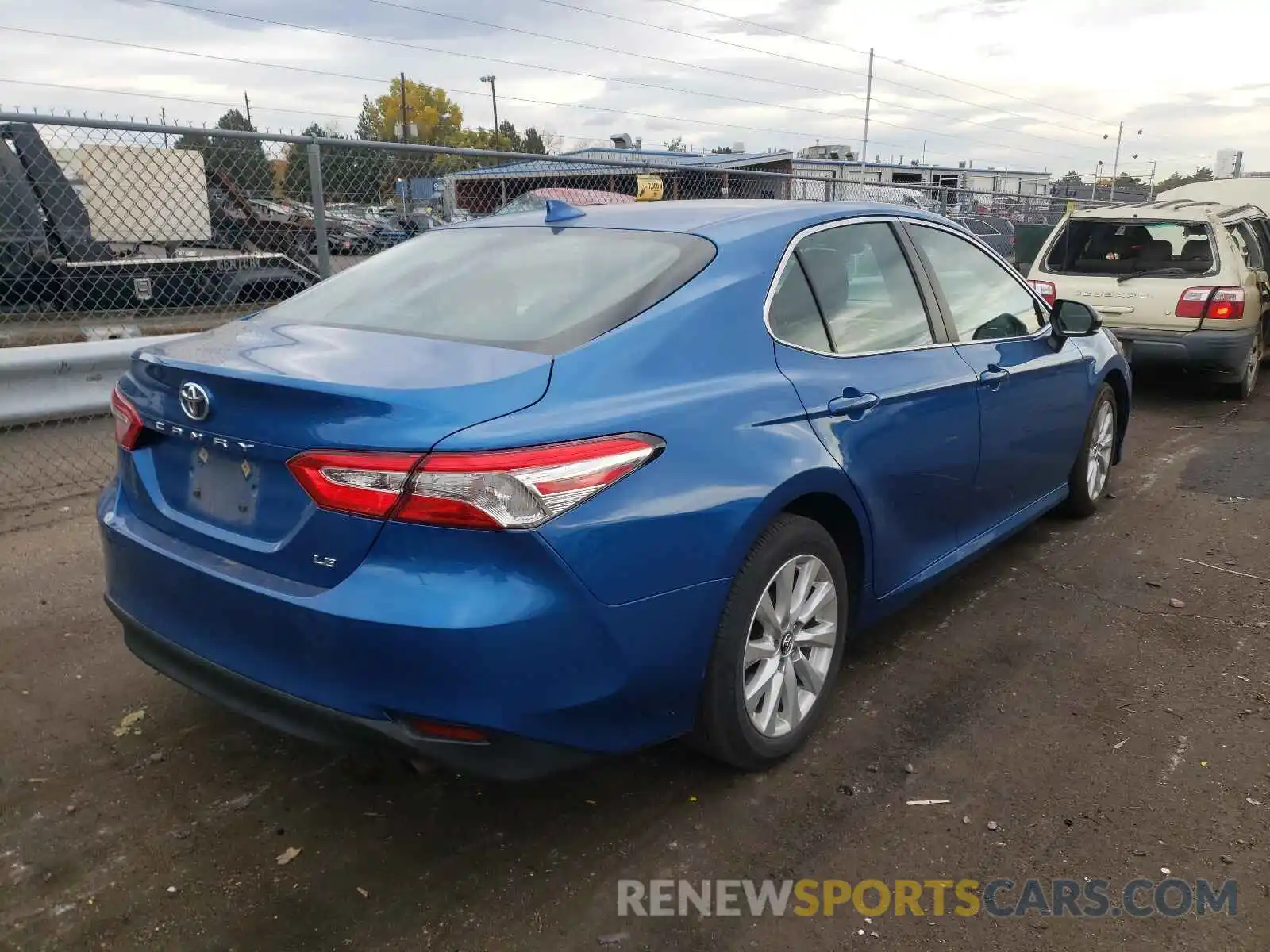 4 Photograph of a damaged car 4T1B11HK6KU252697 TOYOTA CAMRY 2019