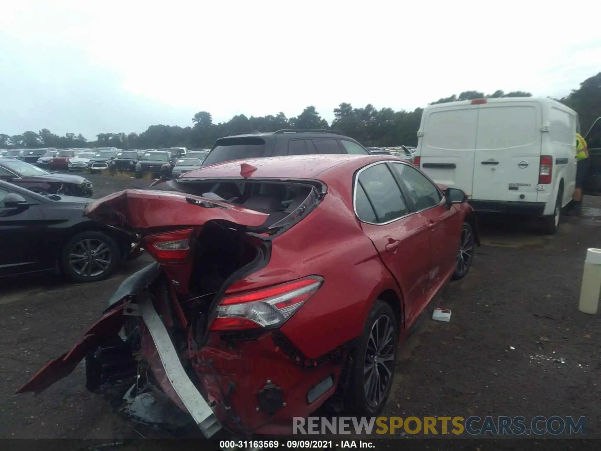 4 Photograph of a damaged car 4T1B11HK6KU252702 TOYOTA CAMRY 2019