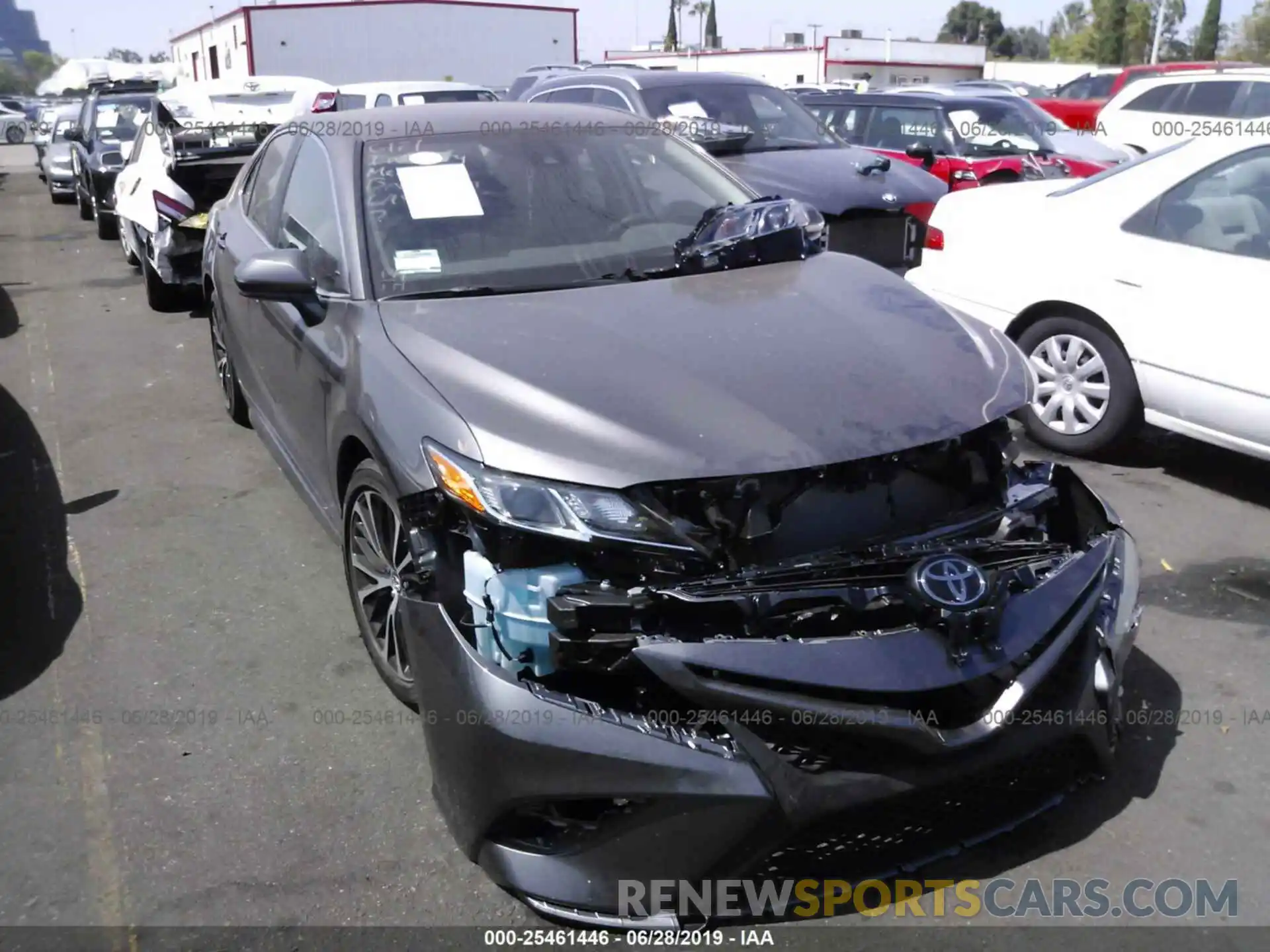 1 Photograph of a damaged car 4T1B11HK6KU254062 TOYOTA CAMRY 2019