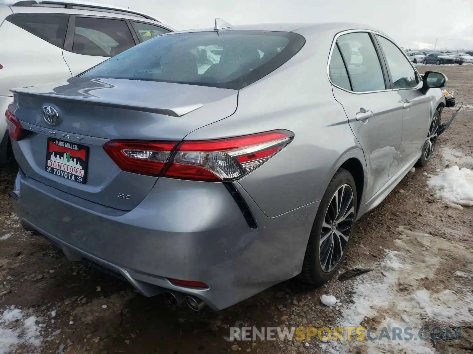 4 Photograph of a damaged car 4T1B11HK6KU254238 TOYOTA CAMRY 2019