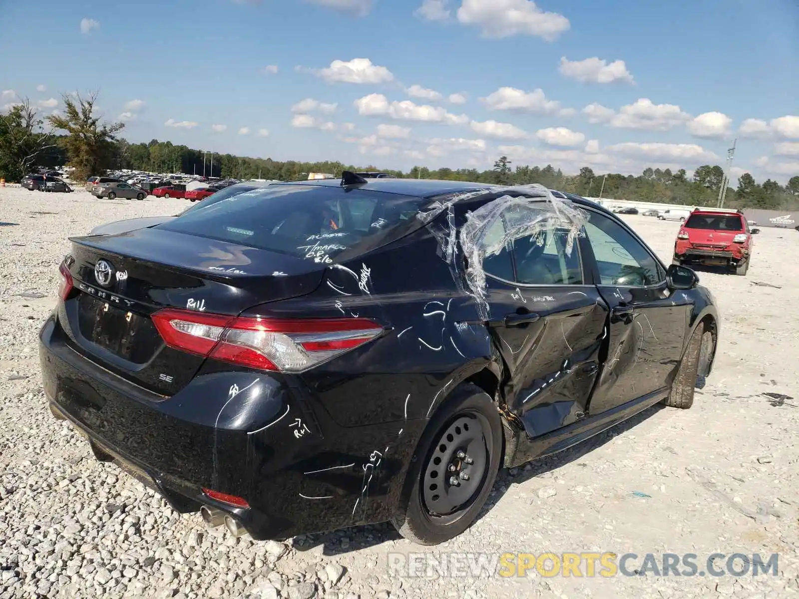 4 Фотография поврежденного автомобиля 4T1B11HK6KU254580 TOYOTA CAMRY 2019