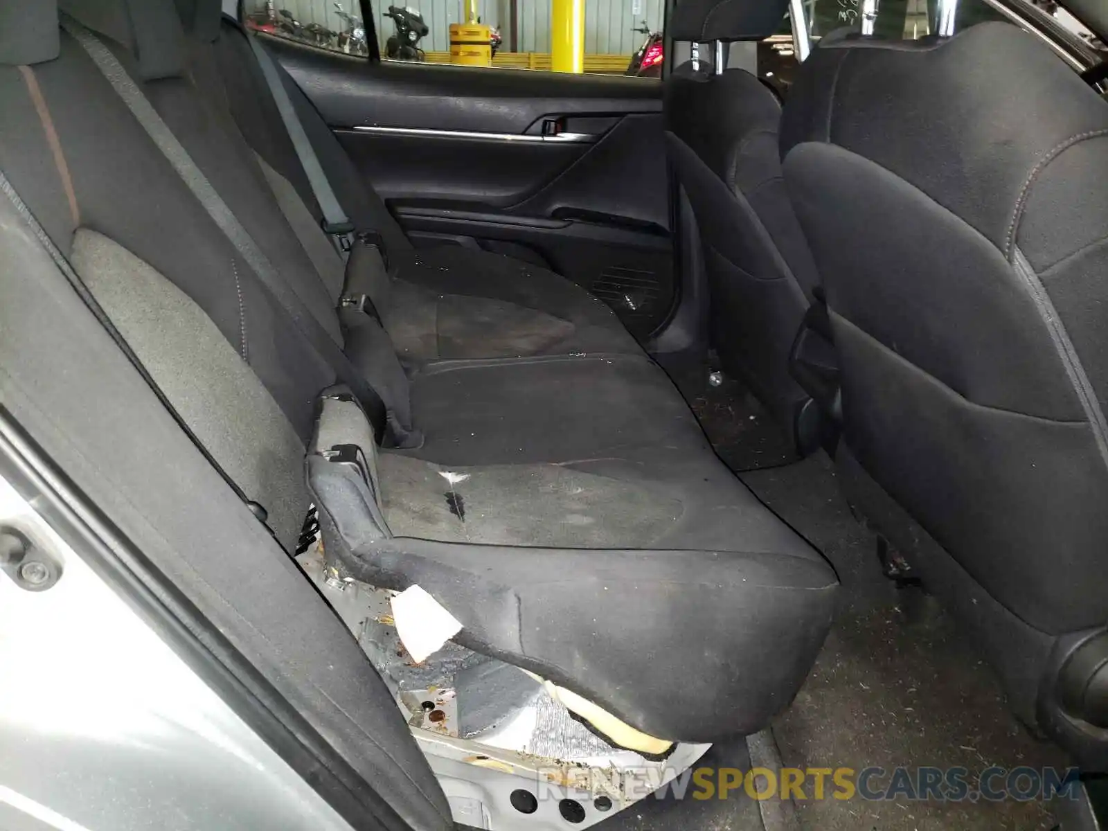 6 Photograph of a damaged car 4T1B11HK6KU255034 TOYOTA CAMRY 2019