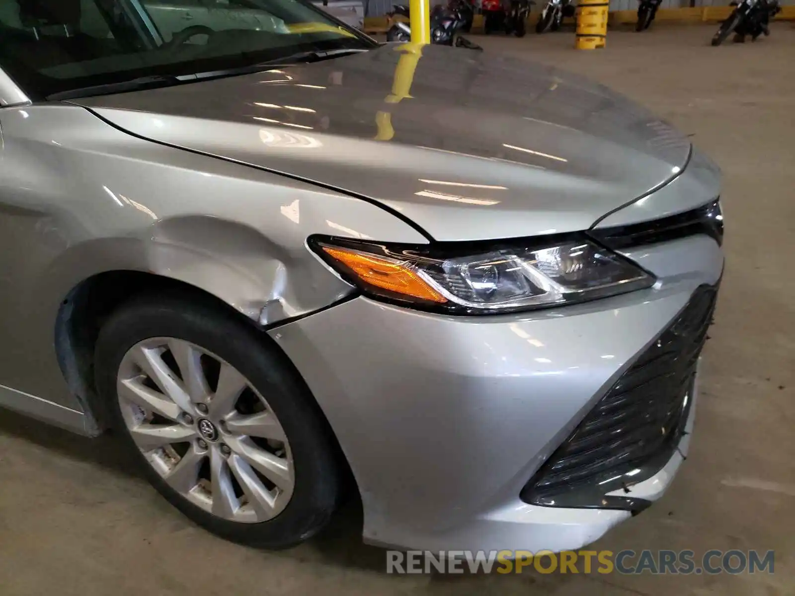 9 Photograph of a damaged car 4T1B11HK6KU255034 TOYOTA CAMRY 2019