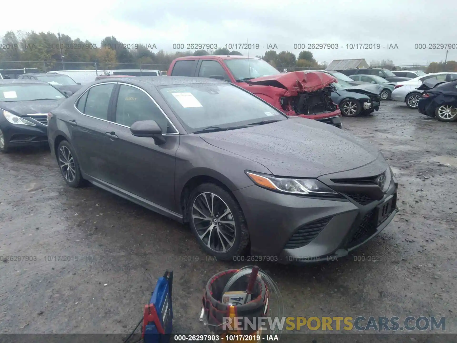 1 Photograph of a damaged car 4T1B11HK6KU256071 TOYOTA CAMRY 2019