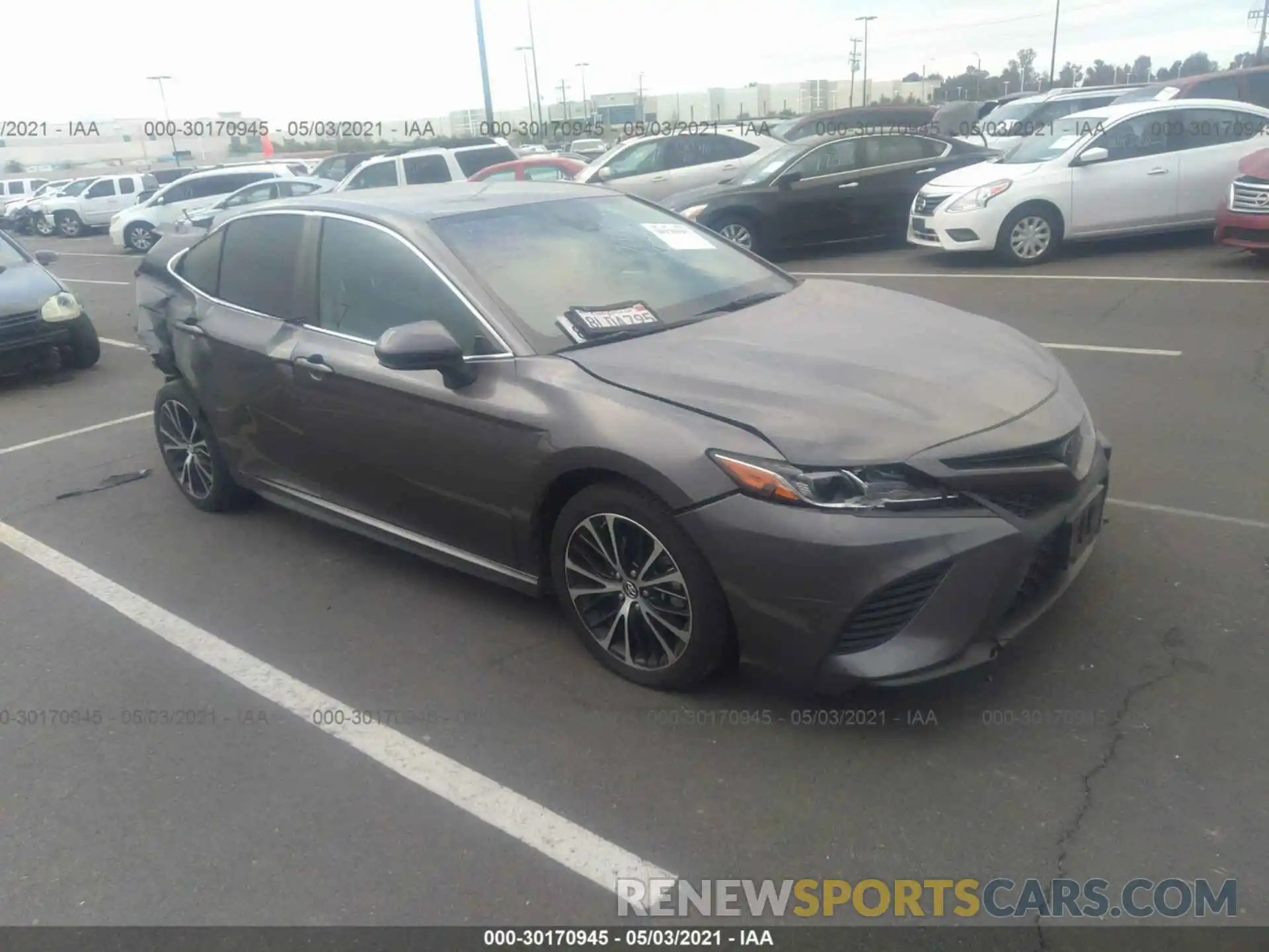 1 Photograph of a damaged car 4T1B11HK6KU256216 TOYOTA CAMRY 2019