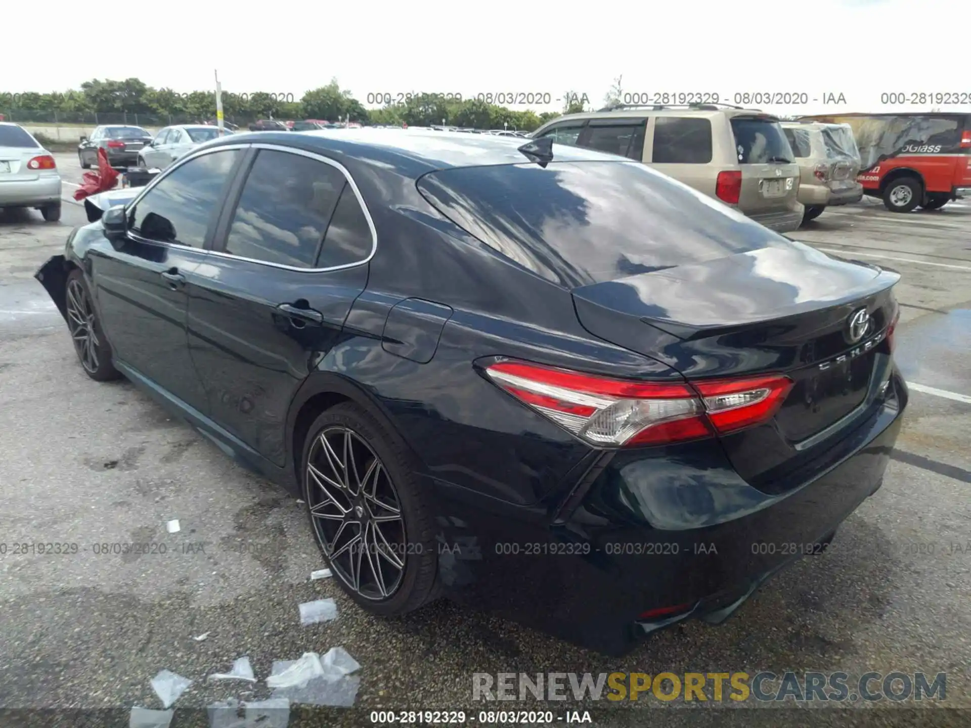 3 Фотография поврежденного автомобиля 4T1B11HK6KU256409 TOYOTA CAMRY 2019