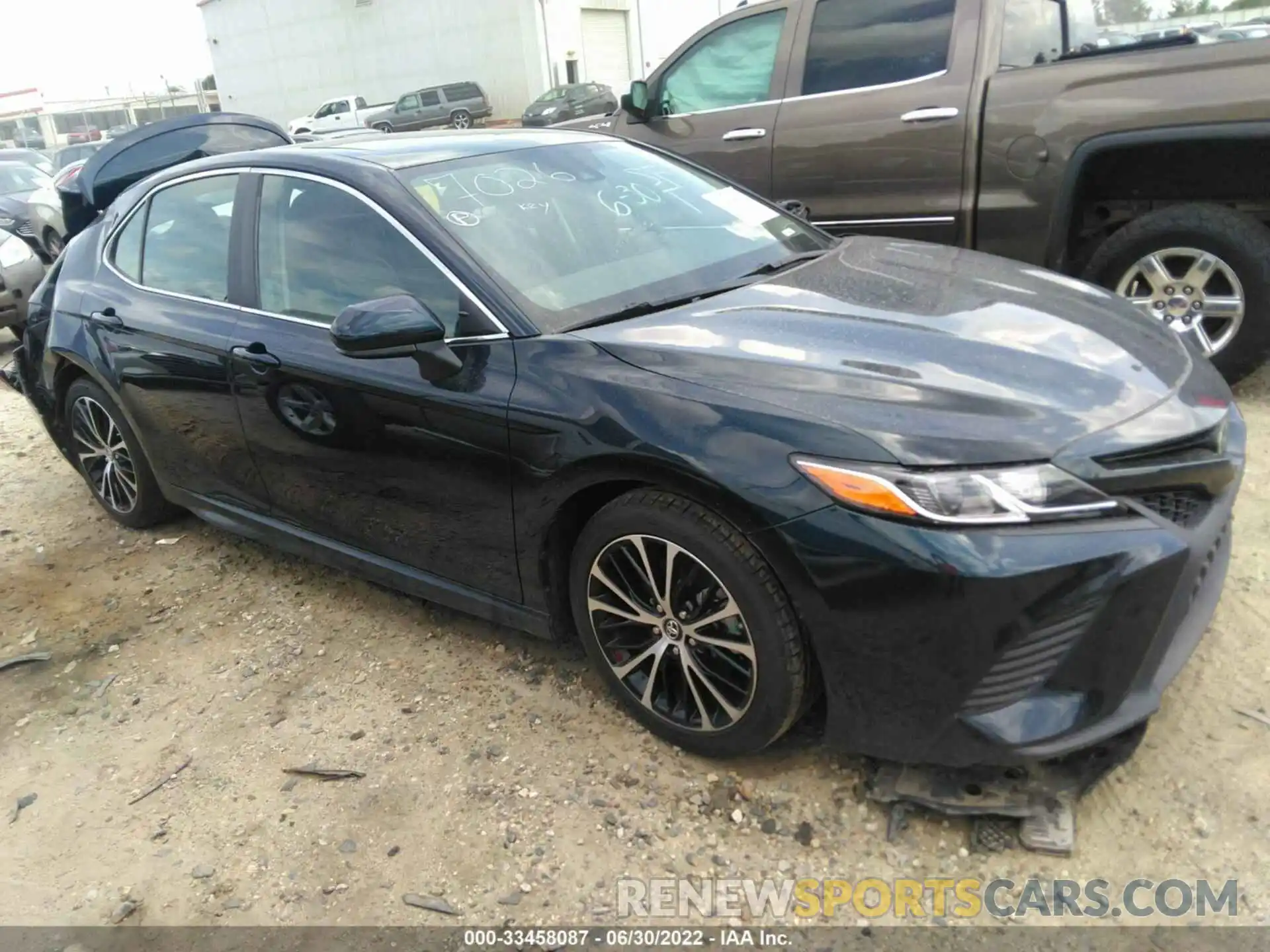 1 Photograph of a damaged car 4T1B11HK6KU257026 TOYOTA CAMRY 2019