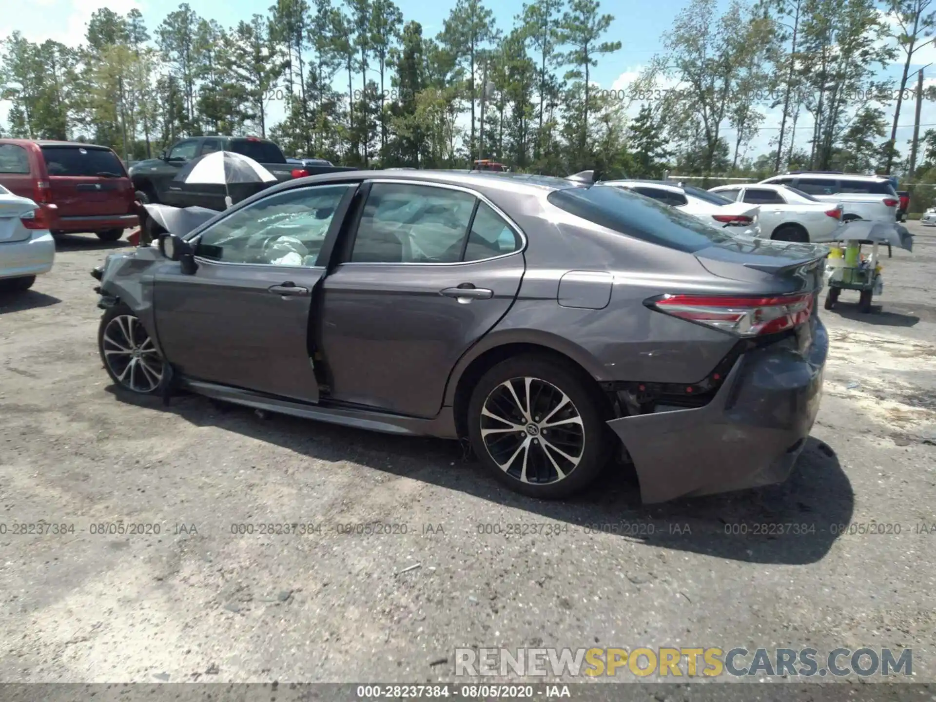 3 Photograph of a damaged car 4T1B11HK6KU257057 TOYOTA CAMRY 2019