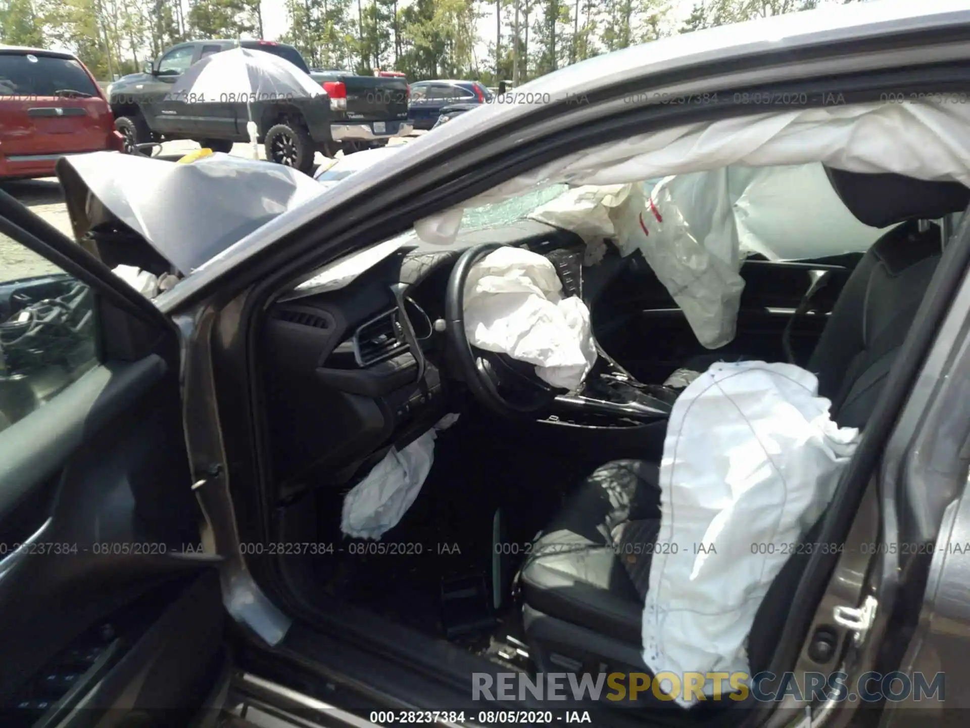 5 Photograph of a damaged car 4T1B11HK6KU257057 TOYOTA CAMRY 2019