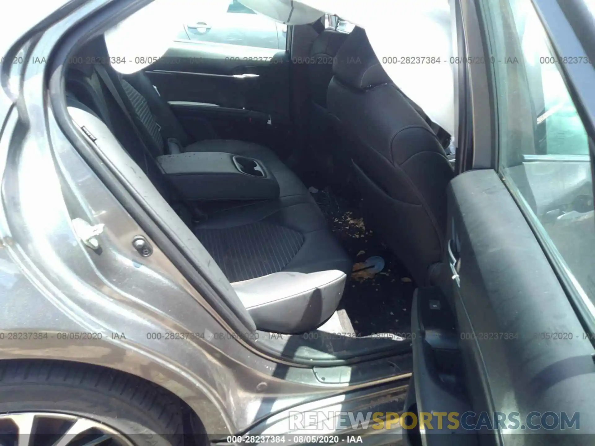 8 Photograph of a damaged car 4T1B11HK6KU257057 TOYOTA CAMRY 2019