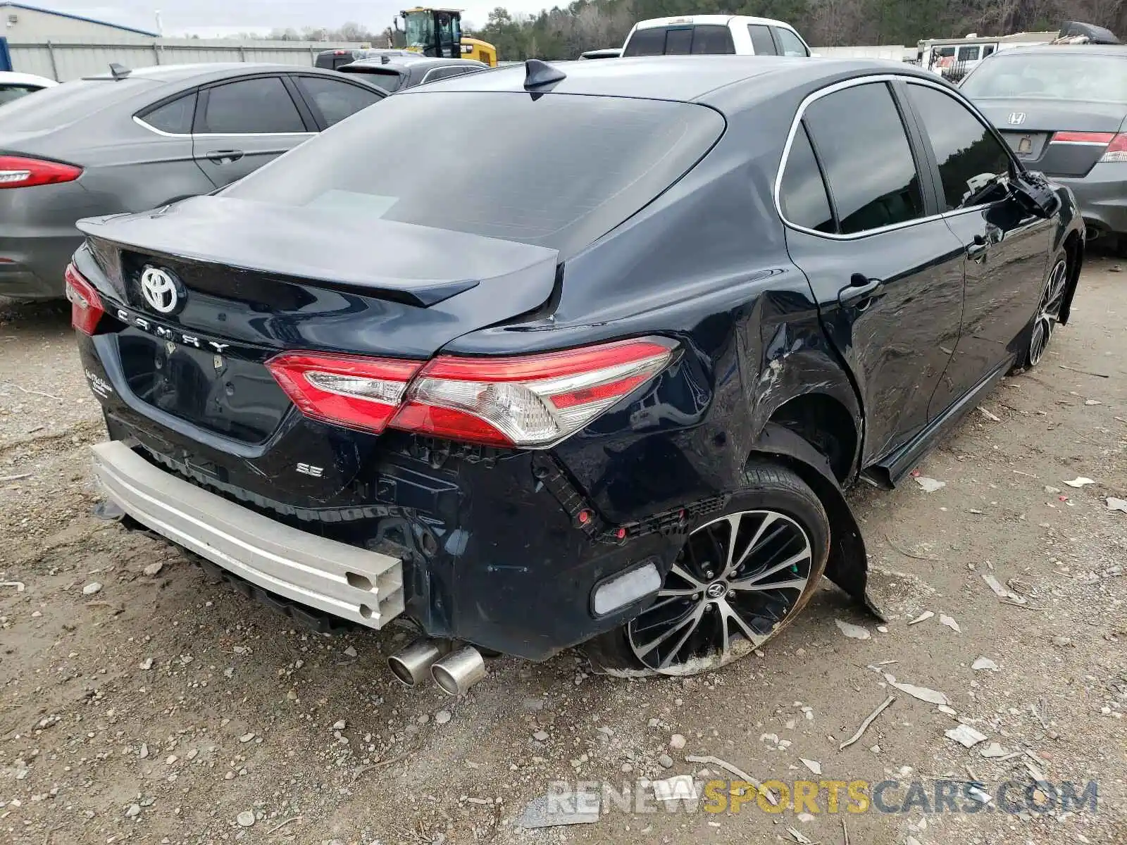 4 Photograph of a damaged car 4T1B11HK6KU257866 TOYOTA CAMRY 2019
