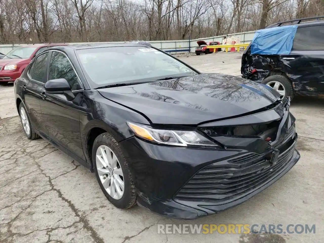 1 Photograph of a damaged car 4T1B11HK6KU257995 TOYOTA CAMRY 2019