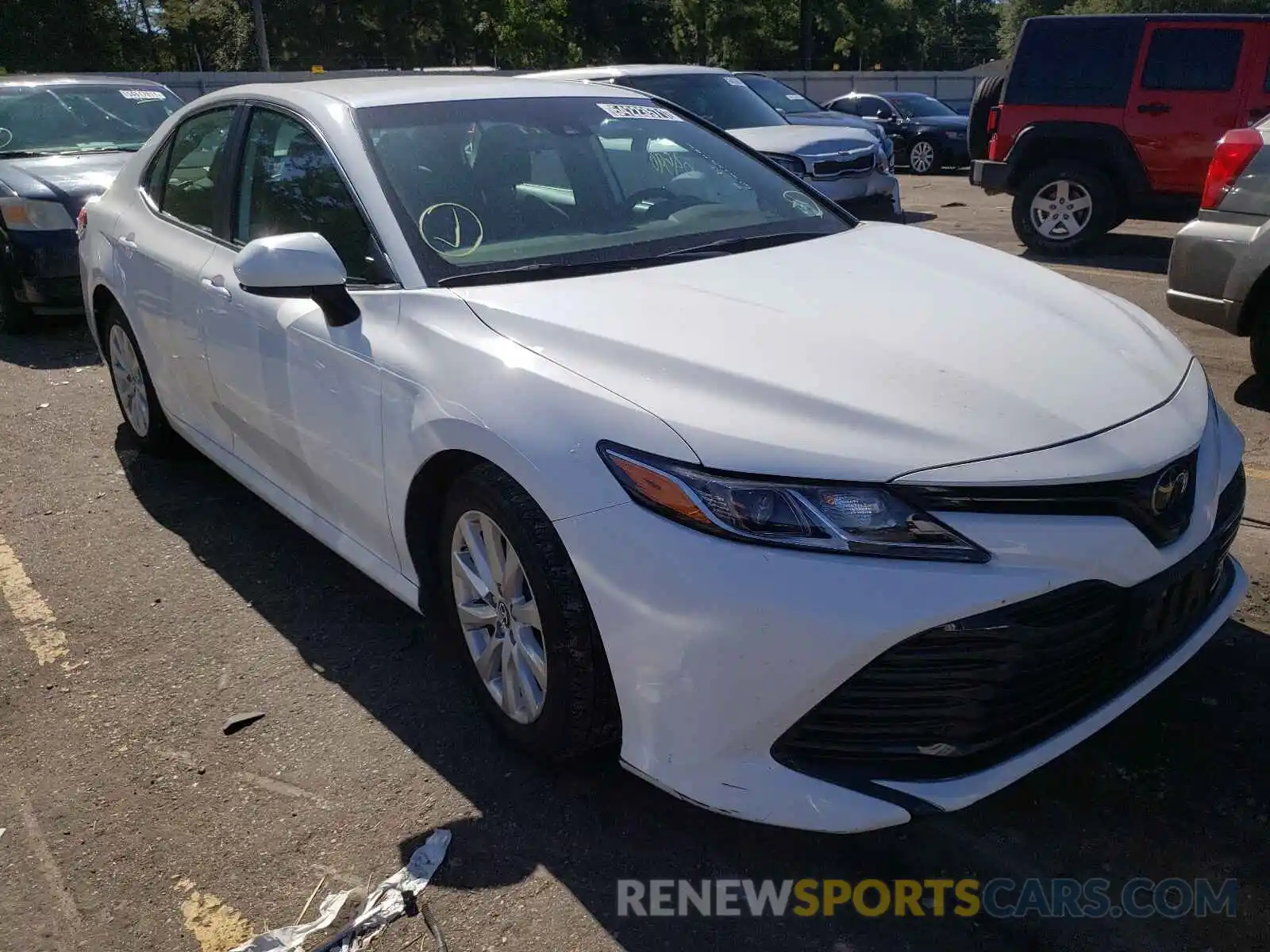 1 Photograph of a damaged car 4T1B11HK6KU258306 TOYOTA CAMRY 2019