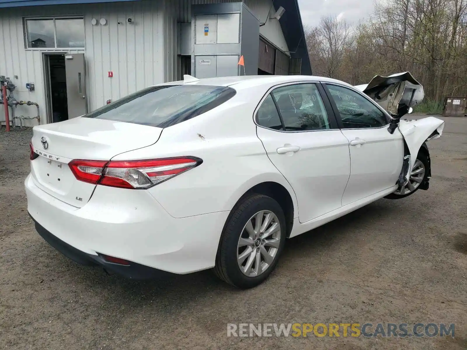 4 Photograph of a damaged car 4T1B11HK6KU258760 TOYOTA CAMRY 2019