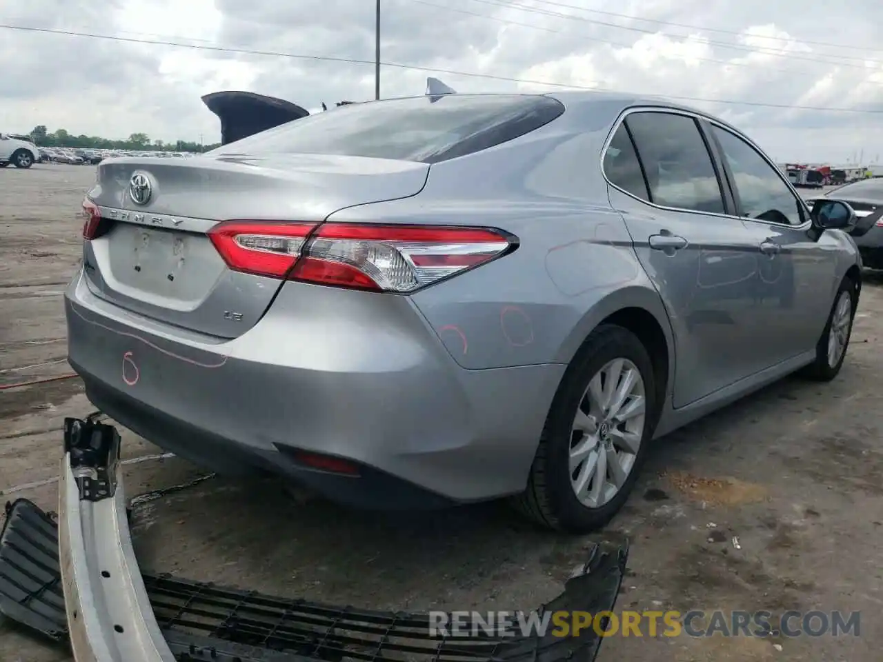 4 Photograph of a damaged car 4T1B11HK6KU258970 TOYOTA CAMRY 2019