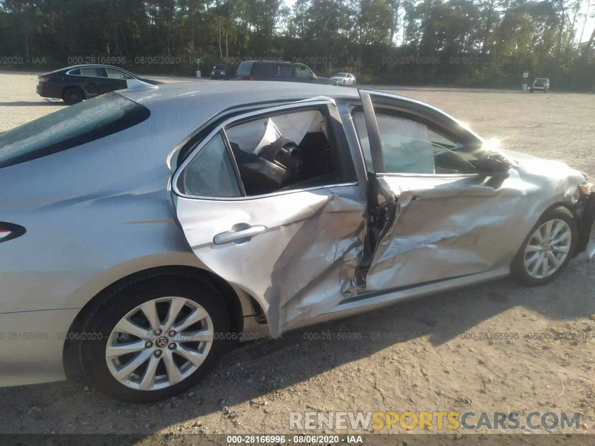 6 Photograph of a damaged car 4T1B11HK6KU259648 TOYOTA CAMRY 2019