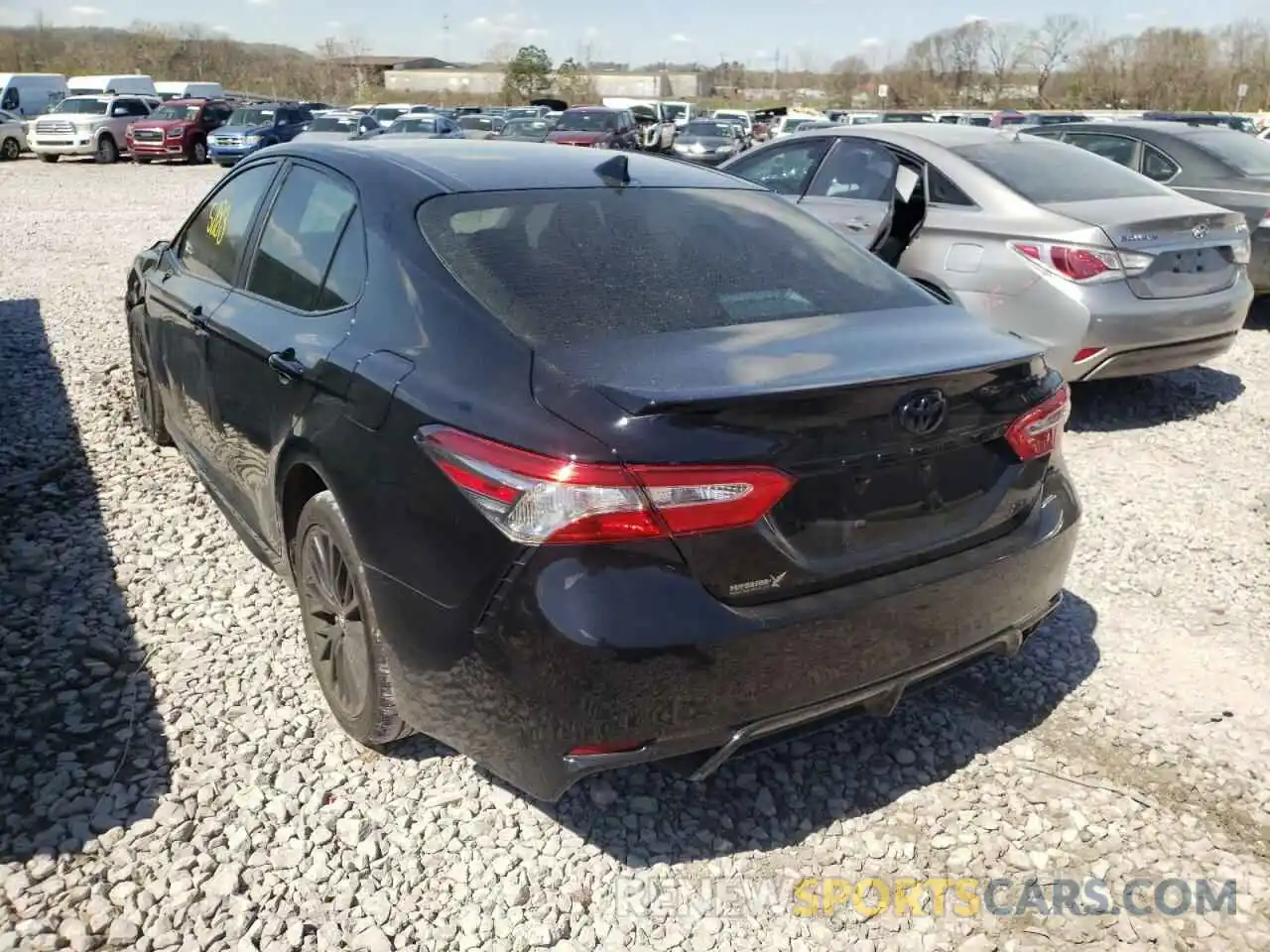 3 Photograph of a damaged car 4T1B11HK6KU260606 TOYOTA CAMRY 2019