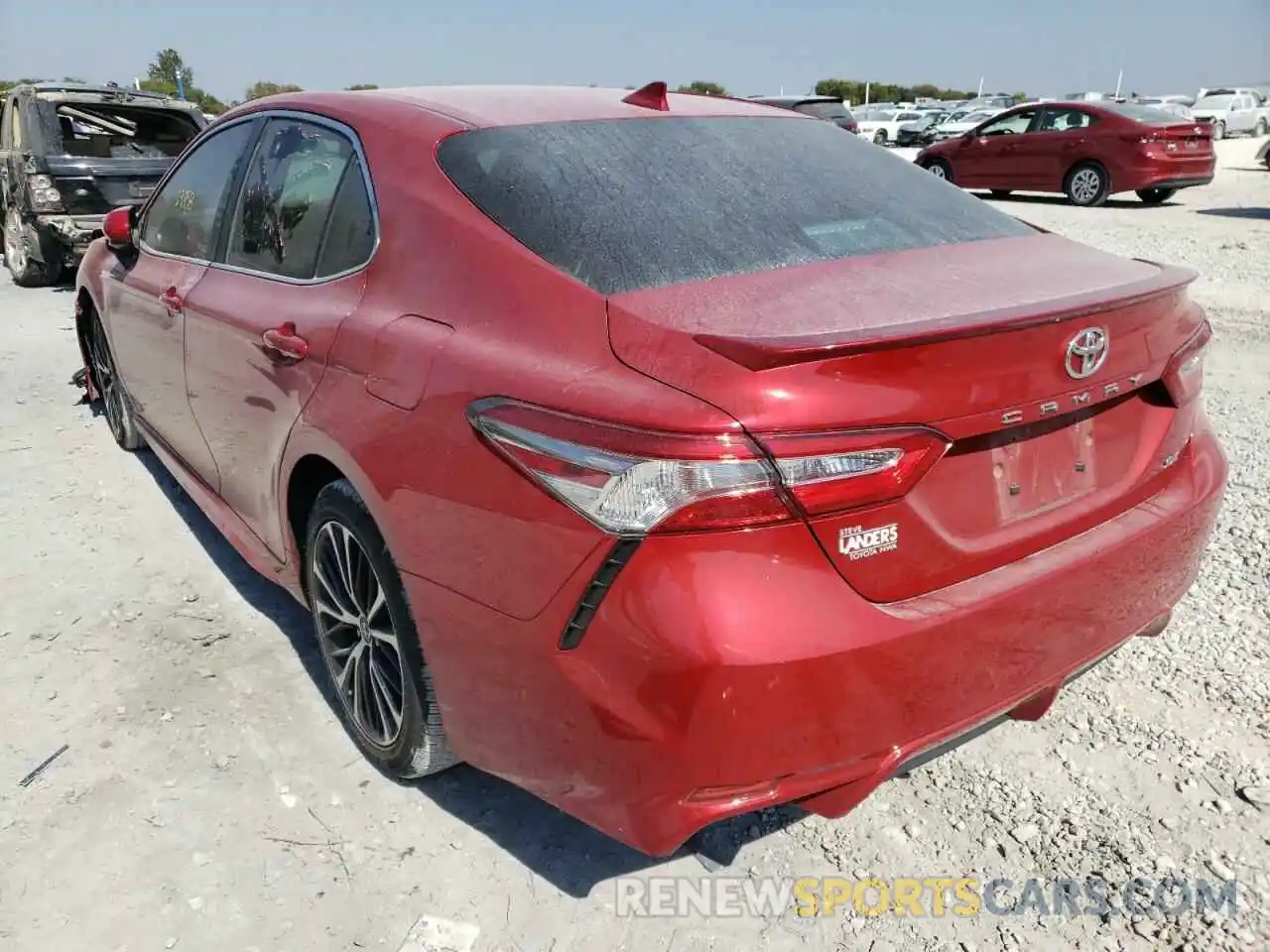 3 Photograph of a damaged car 4T1B11HK6KU261111 TOYOTA CAMRY 2019