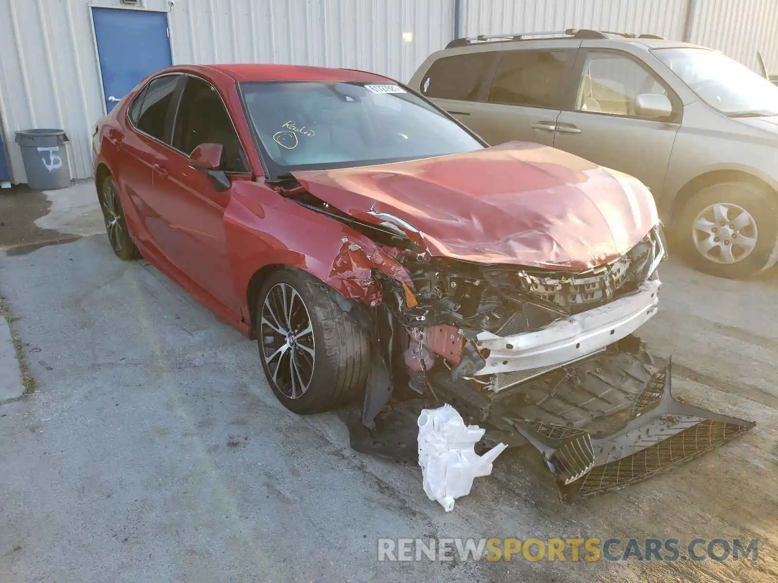 1 Photograph of a damaged car 4T1B11HK6KU263991 TOYOTA CAMRY 2019