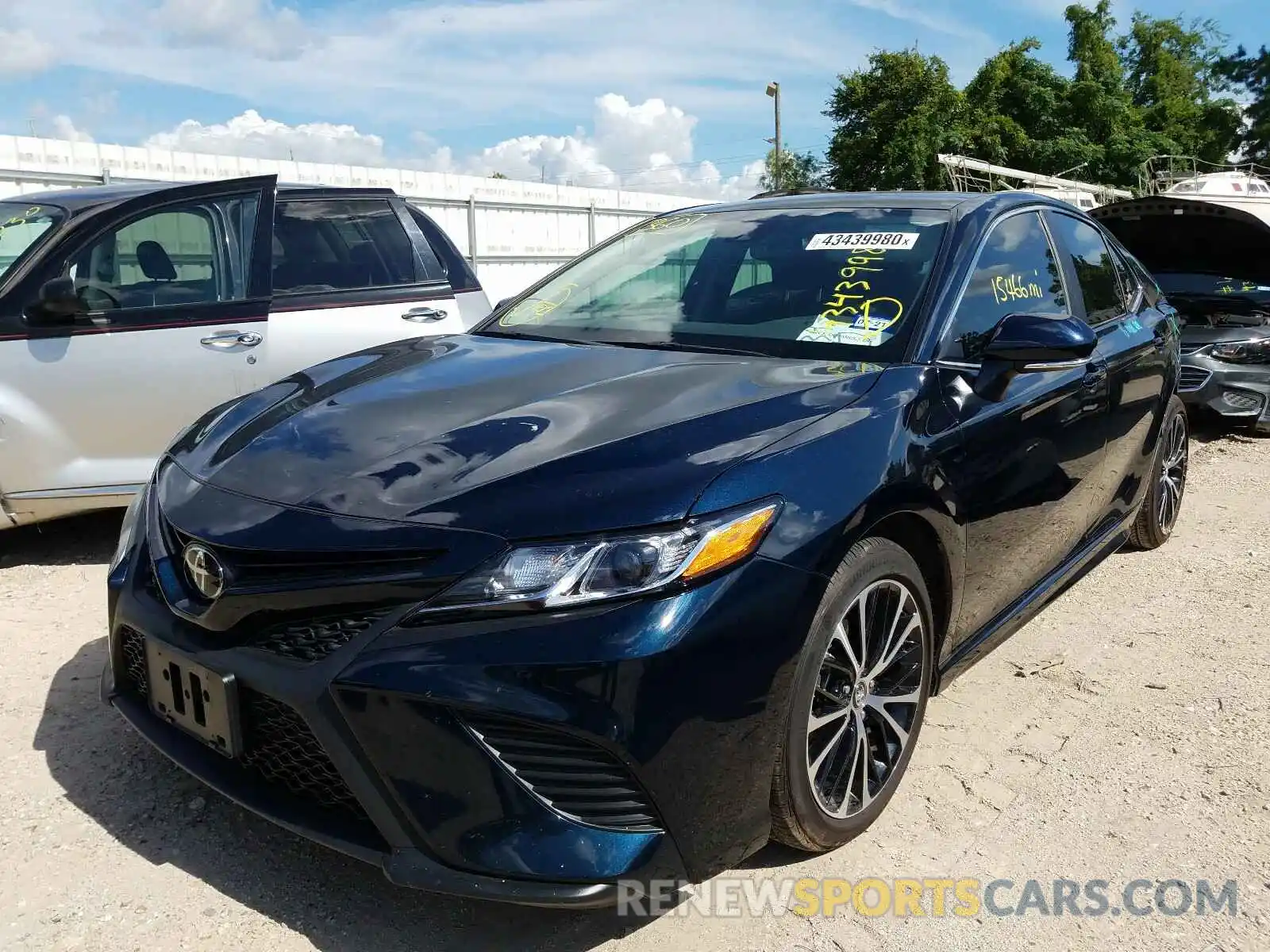 2 Photograph of a damaged car 4T1B11HK6KU265434 TOYOTA CAMRY 2019