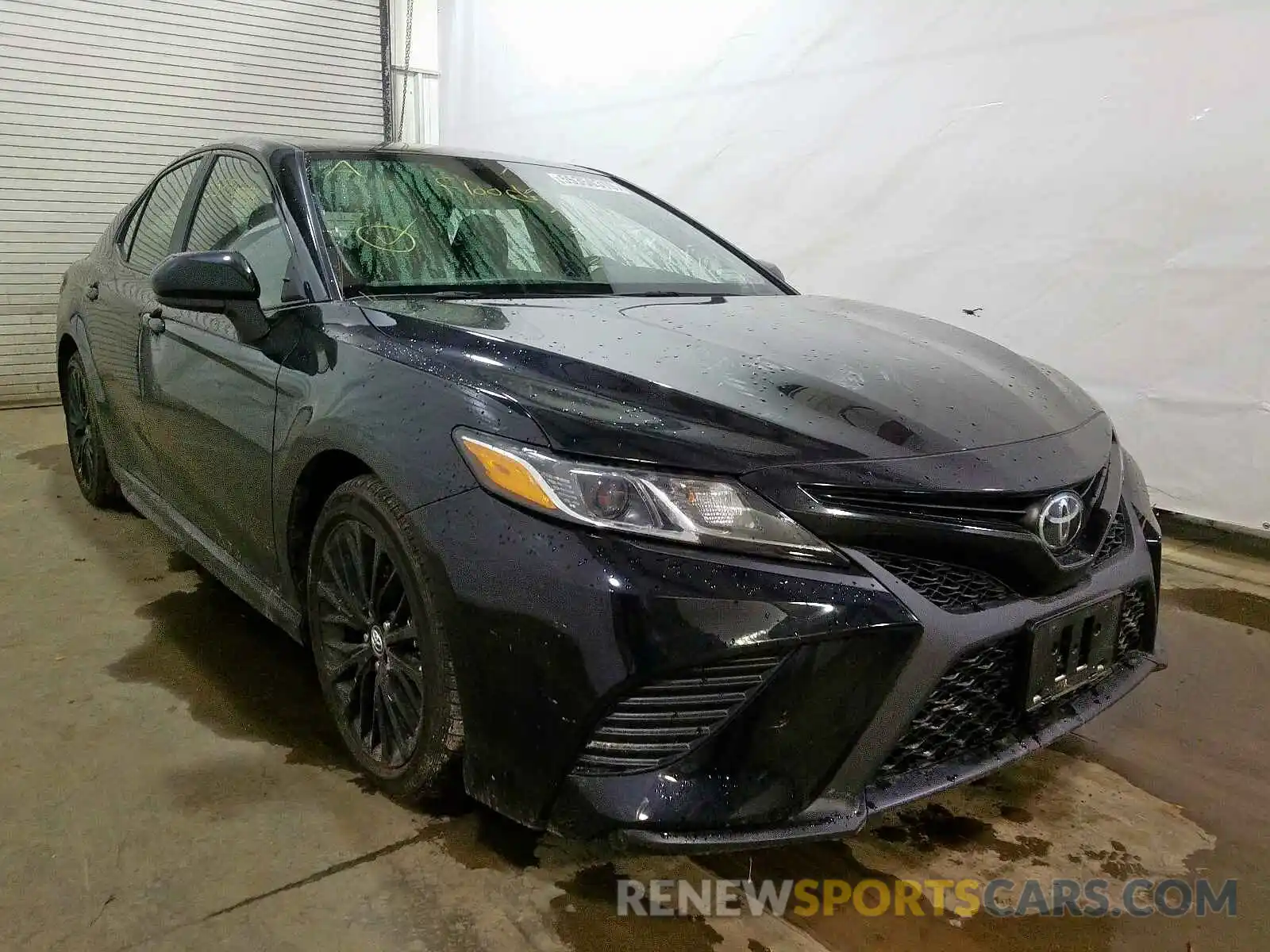 1 Photograph of a damaged car 4T1B11HK6KU267104 TOYOTA CAMRY 2019