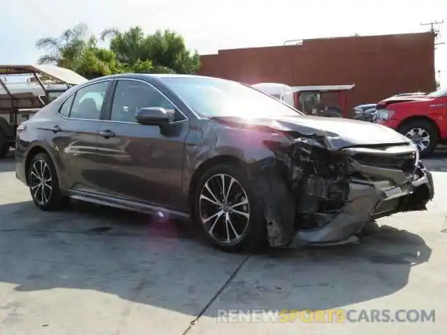 1 Photograph of a damaged car 4T1B11HK6KU268334 TOYOTA CAMRY 2019