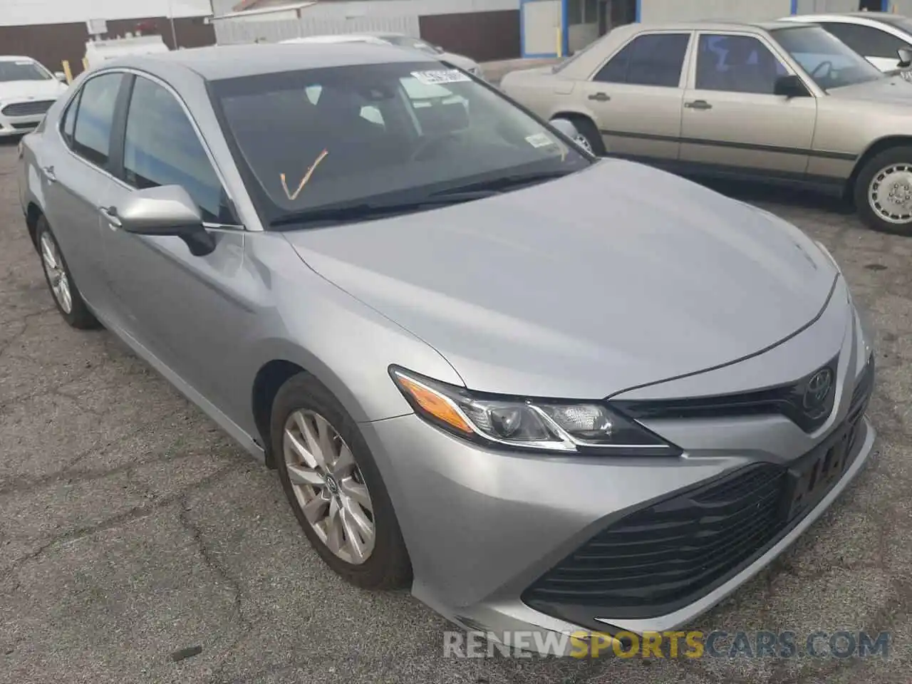 1 Photograph of a damaged car 4T1B11HK6KU268365 TOYOTA CAMRY 2019