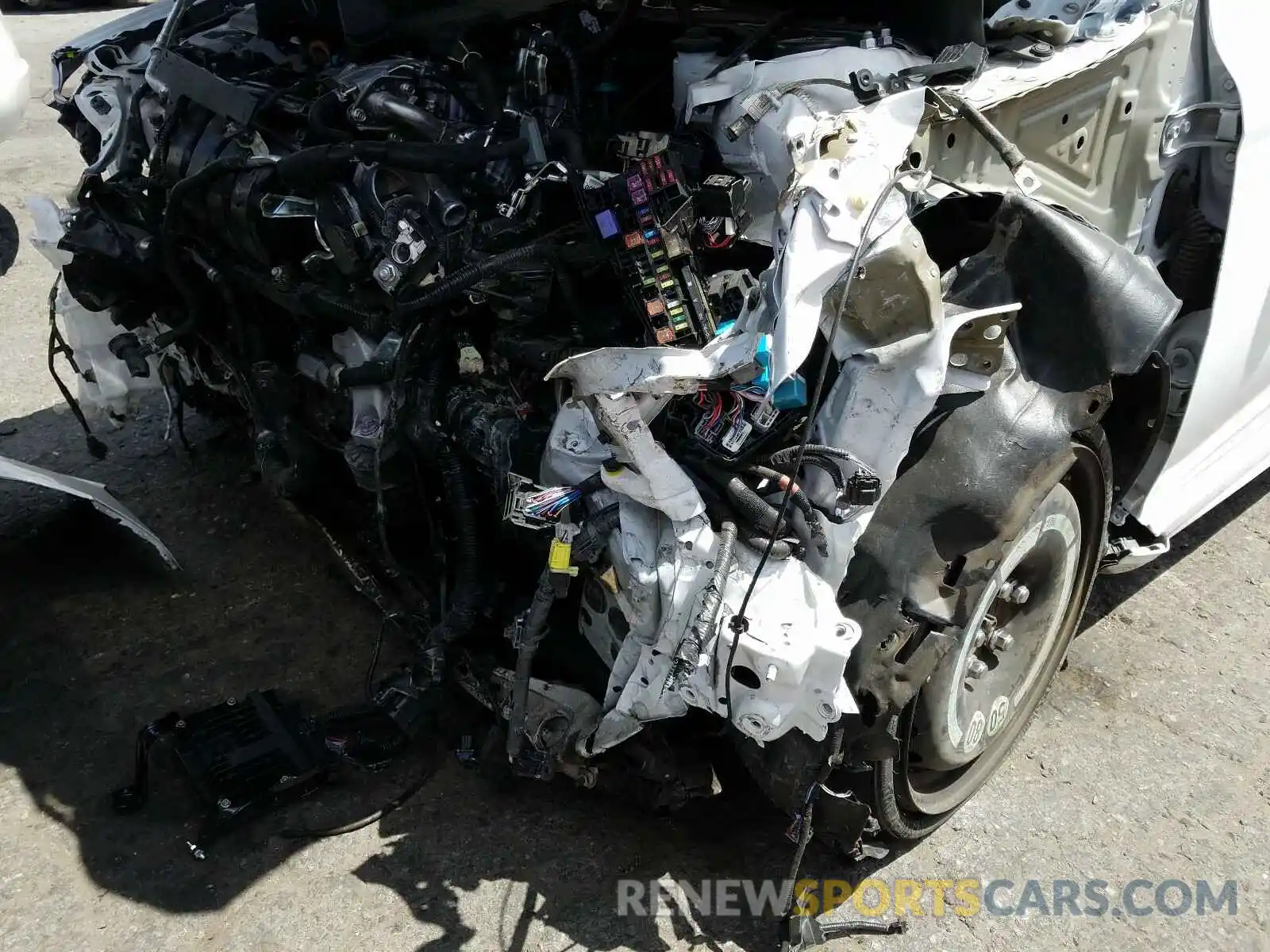 9 Photograph of a damaged car 4T1B11HK6KU268690 TOYOTA CAMRY 2019