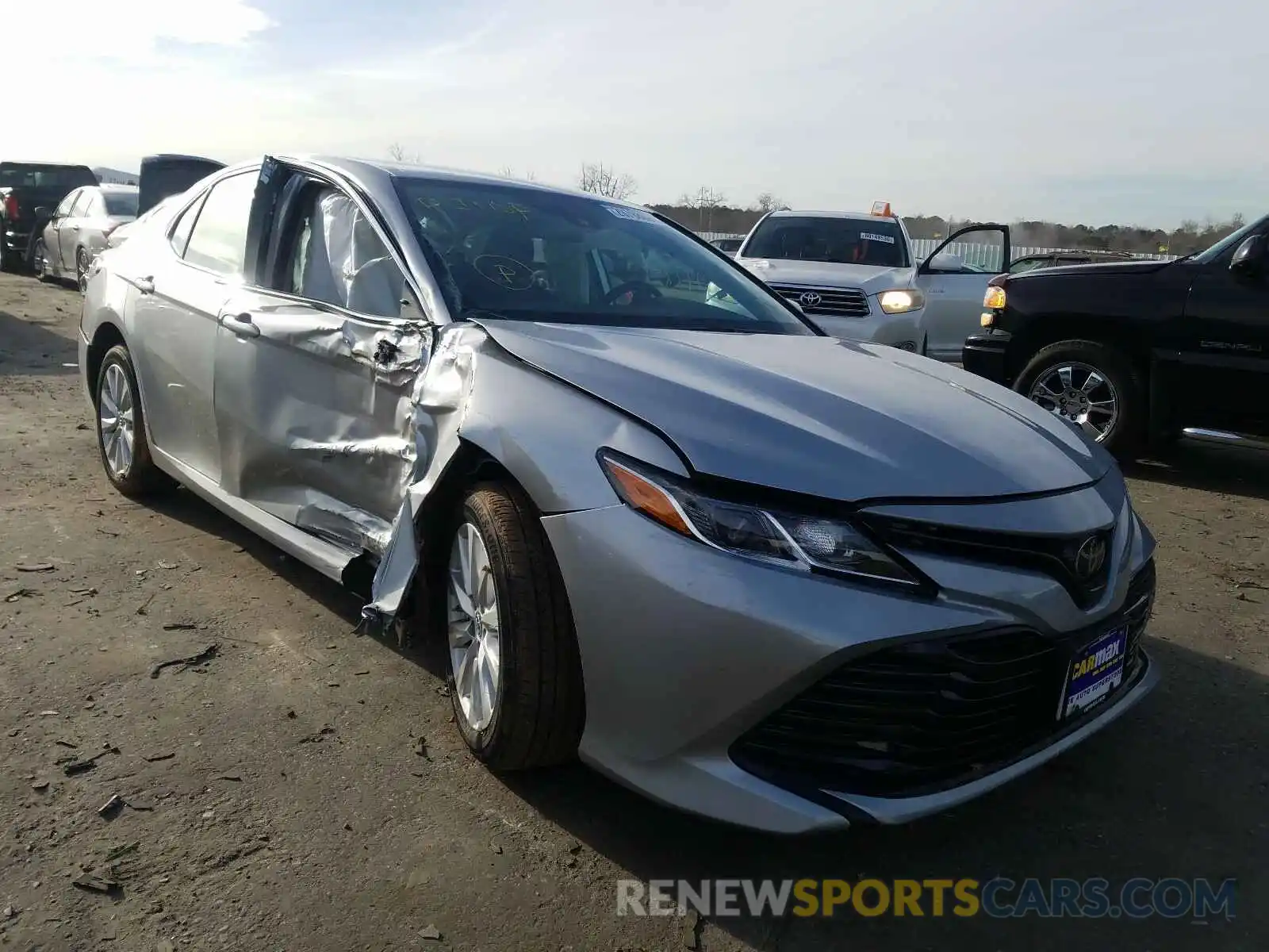 1 Photograph of a damaged car 4T1B11HK6KU270312 TOYOTA CAMRY 2019