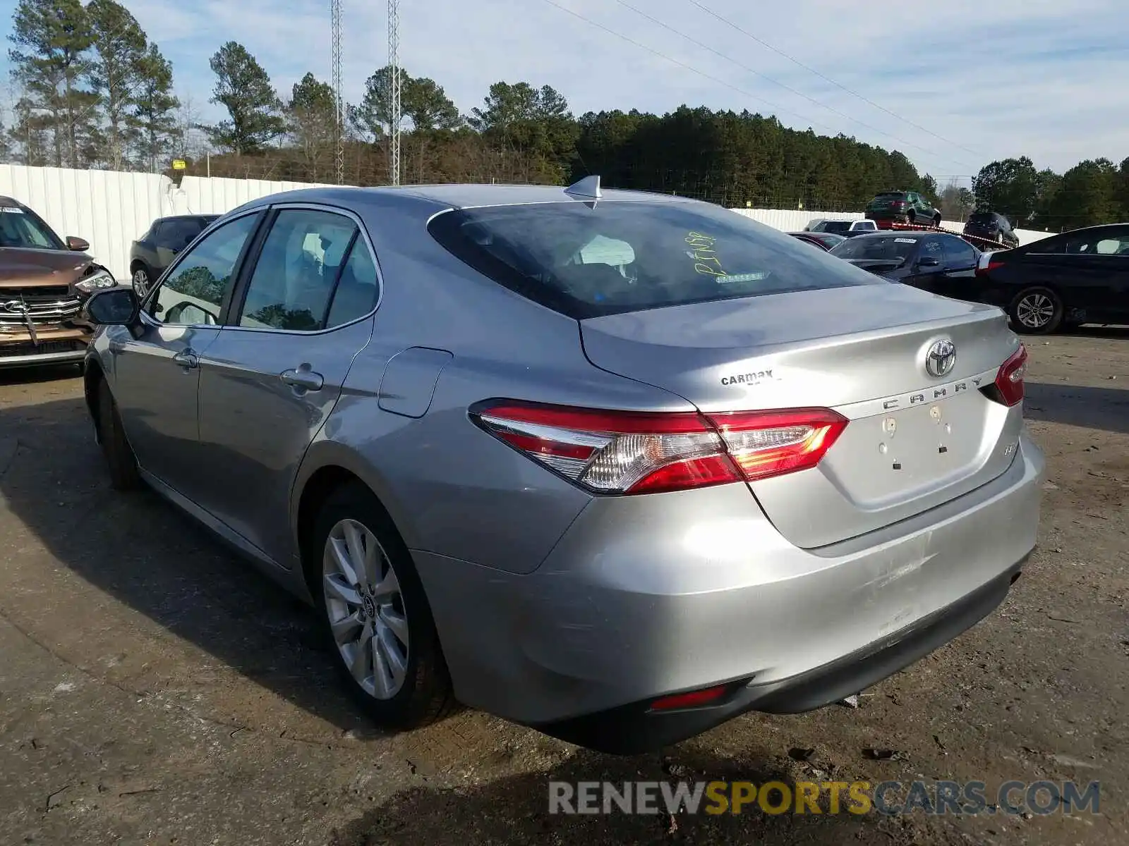 3 Photograph of a damaged car 4T1B11HK6KU270312 TOYOTA CAMRY 2019