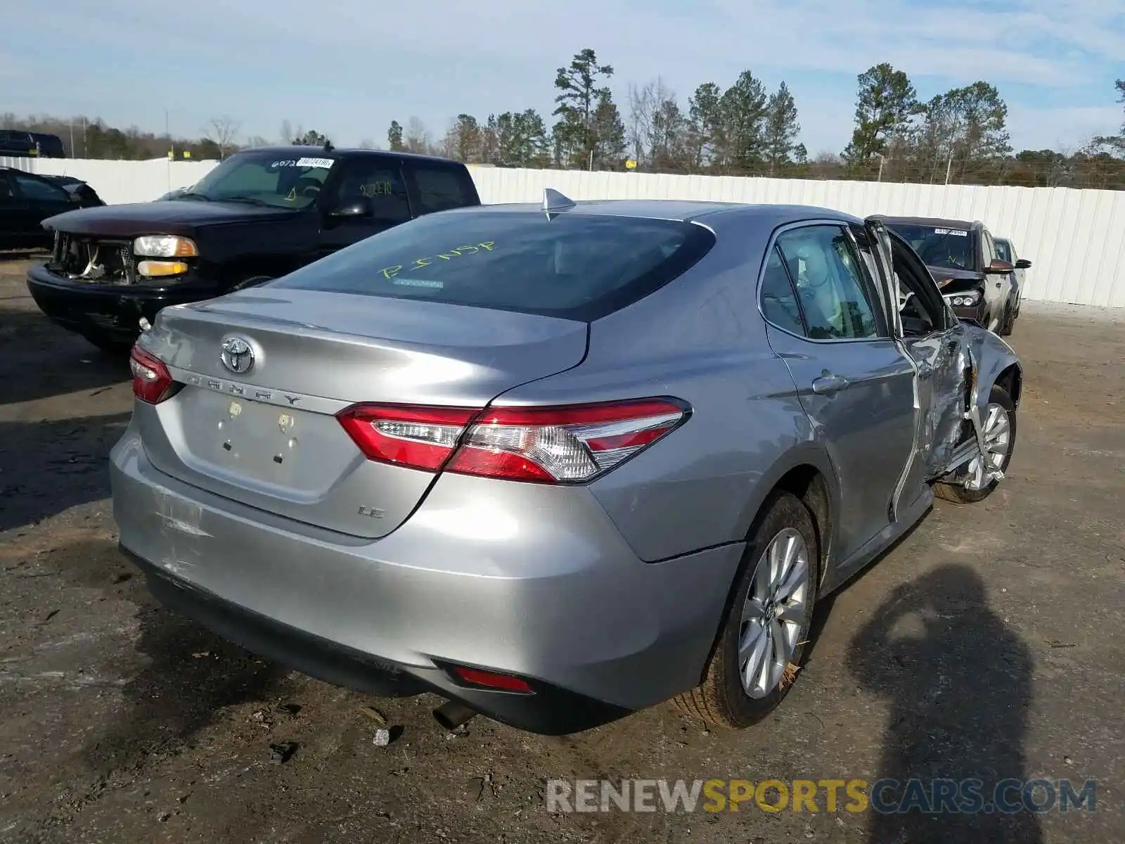 4 Photograph of a damaged car 4T1B11HK6KU270312 TOYOTA CAMRY 2019