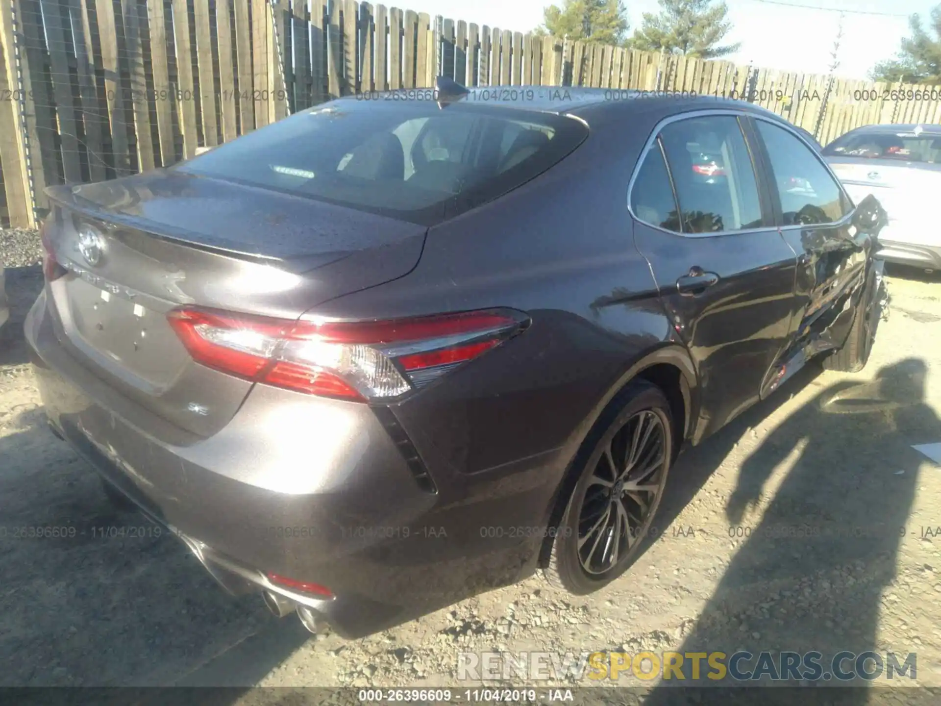 4 Фотография поврежденного автомобиля 4T1B11HK6KU270603 TOYOTA CAMRY 2019