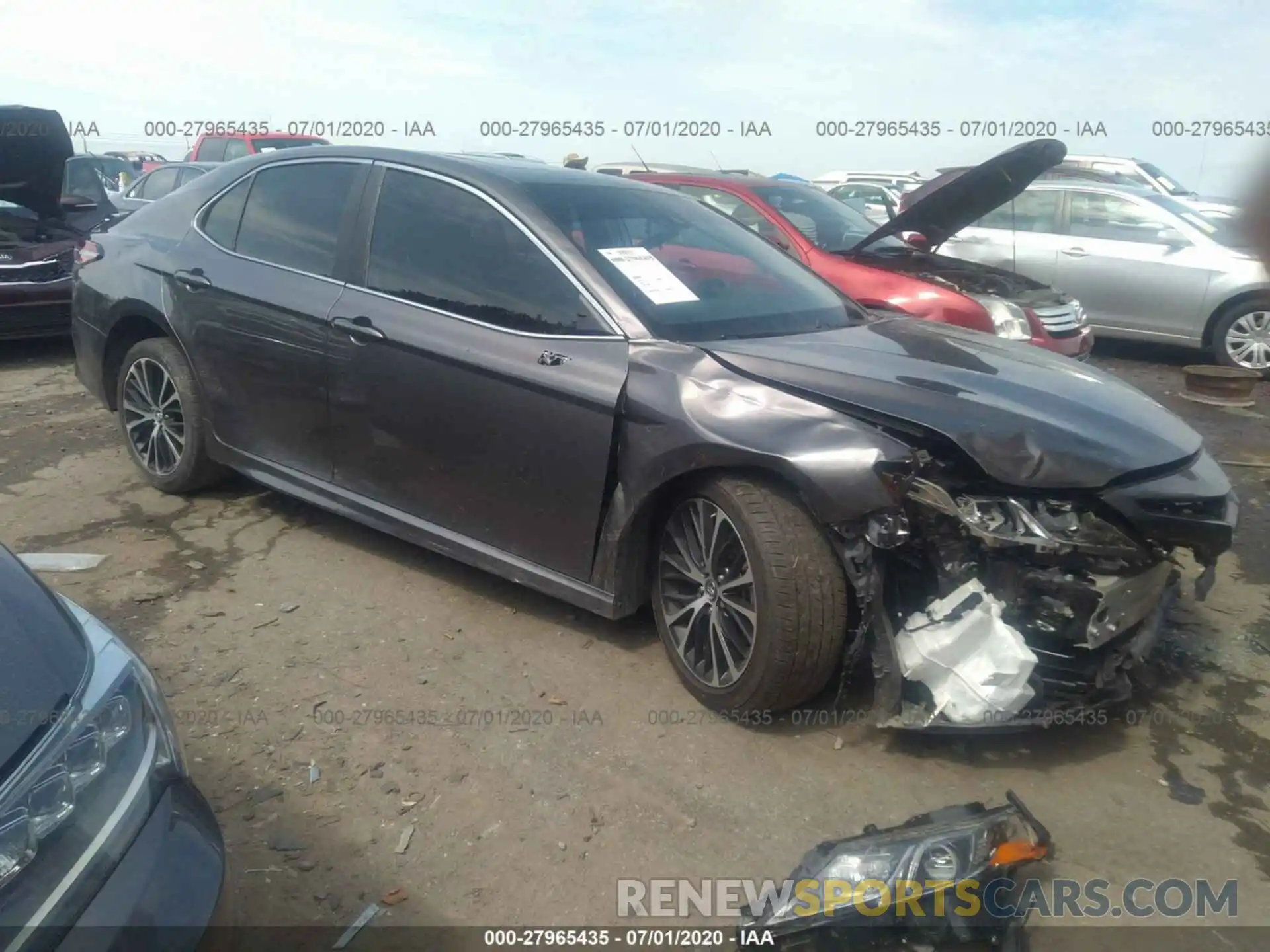 1 Photograph of a damaged car 4T1B11HK6KU273002 TOYOTA CAMRY 2019